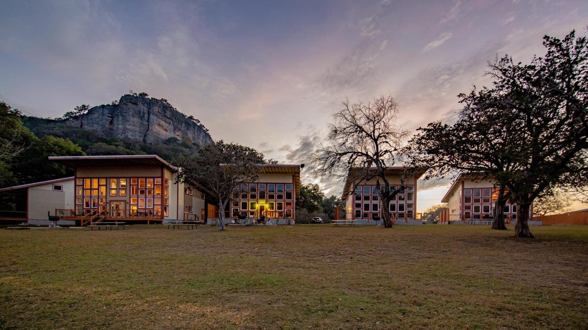 Seven Bluff Cabins photo 79