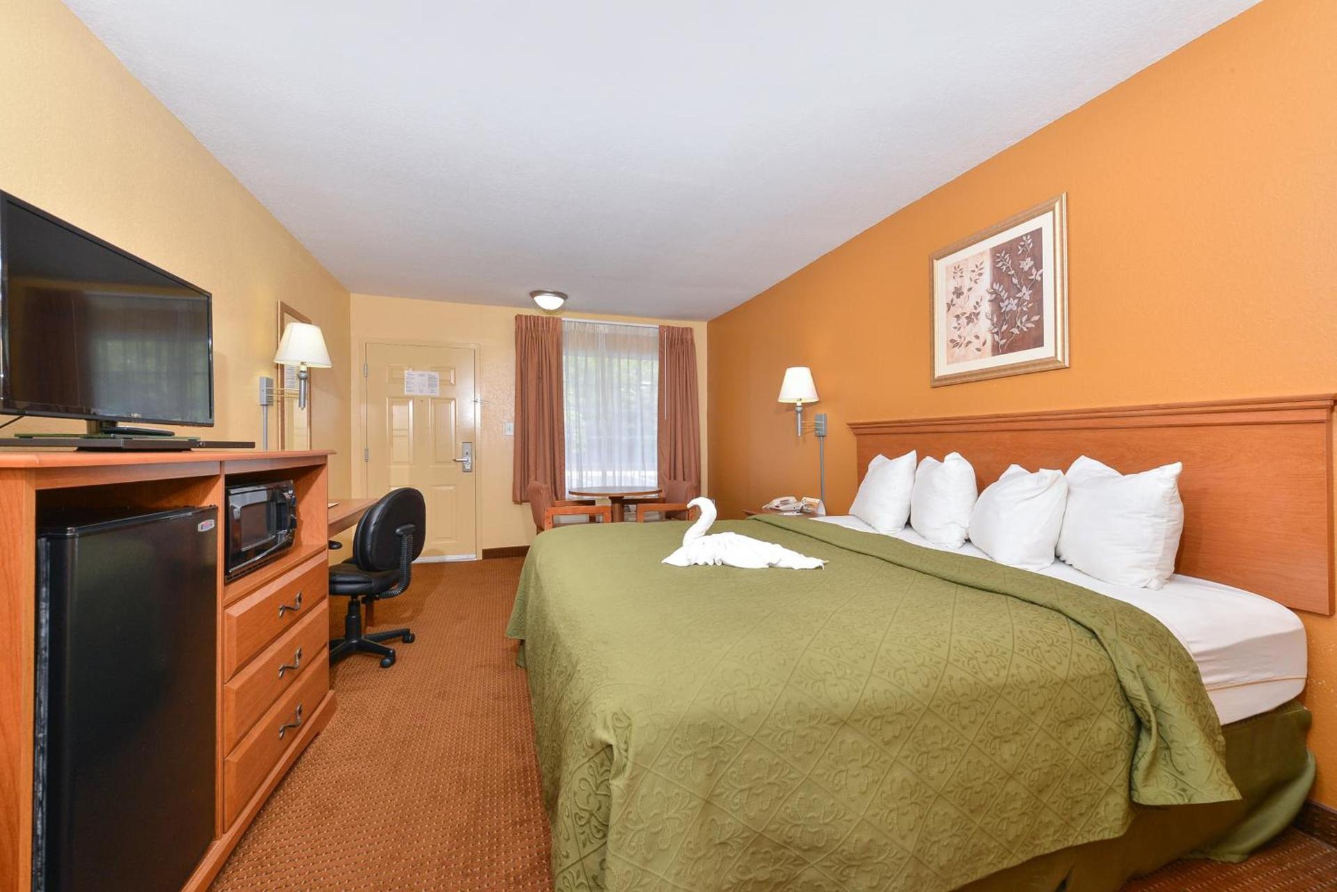 Quality Inn & Suites Cartersville North photo 2