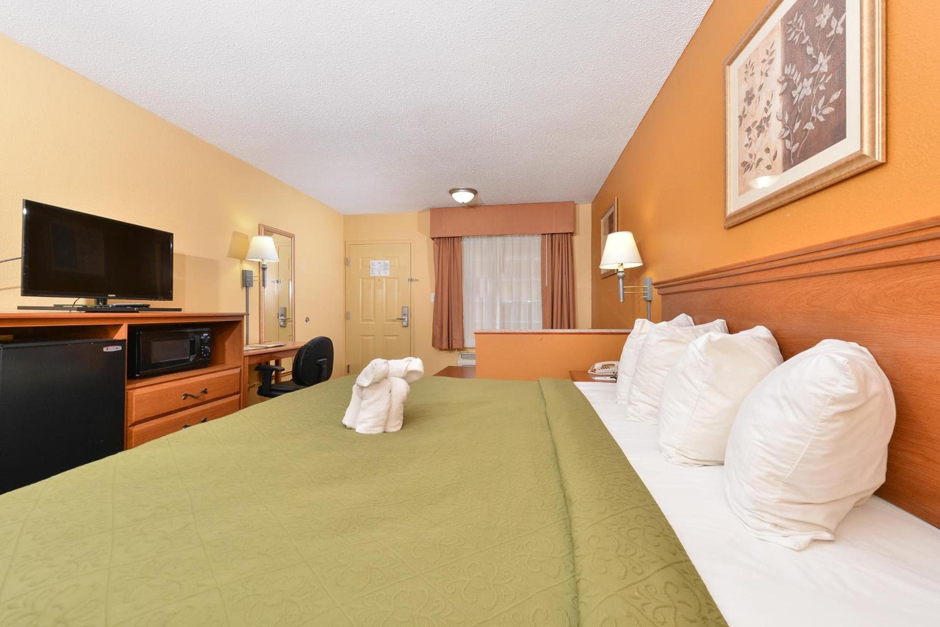 Quality Inn & Suites Cartersville North photo 7