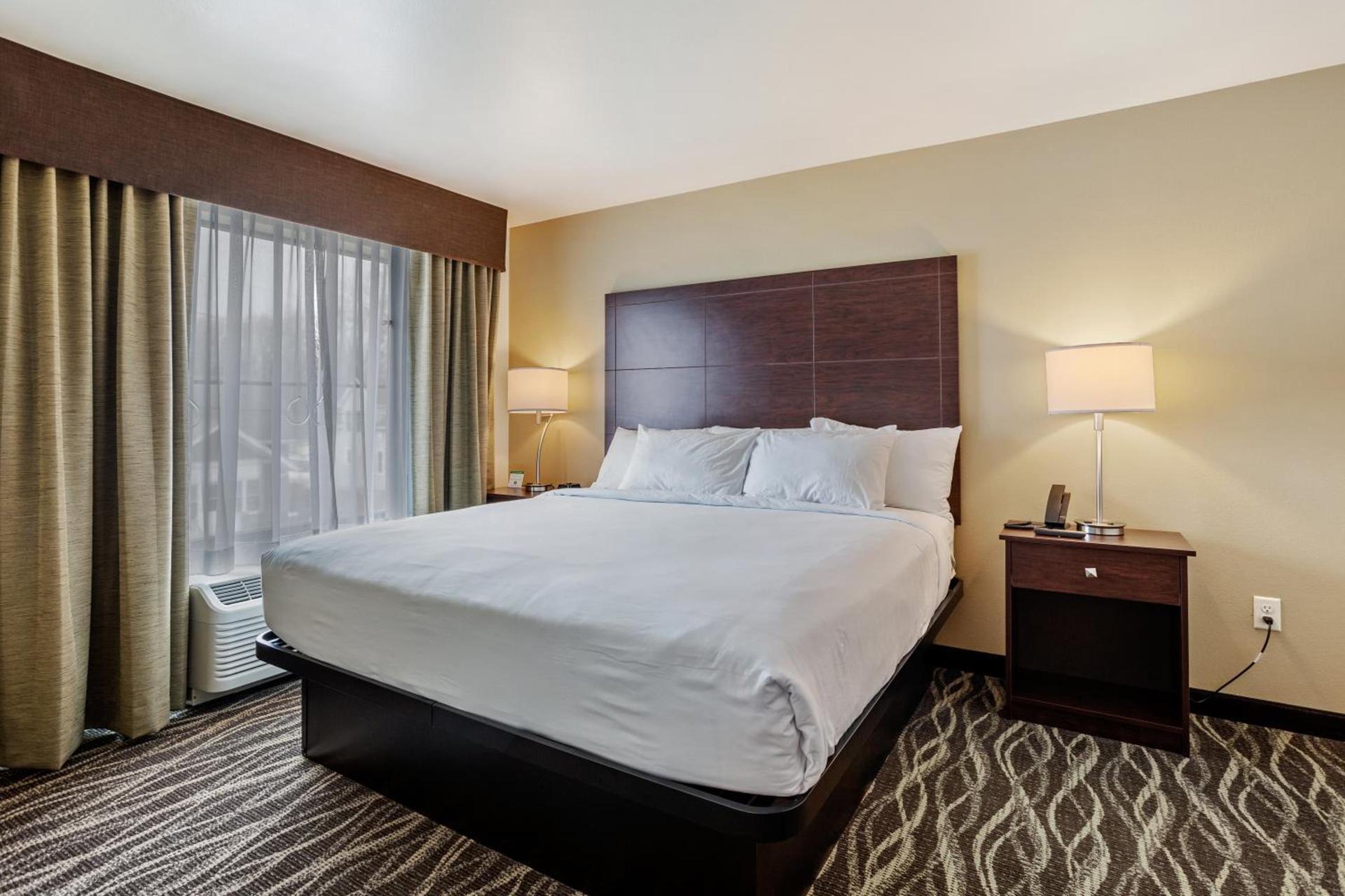 Cobblestone Hotel & Suites - Little Chute photo 36
