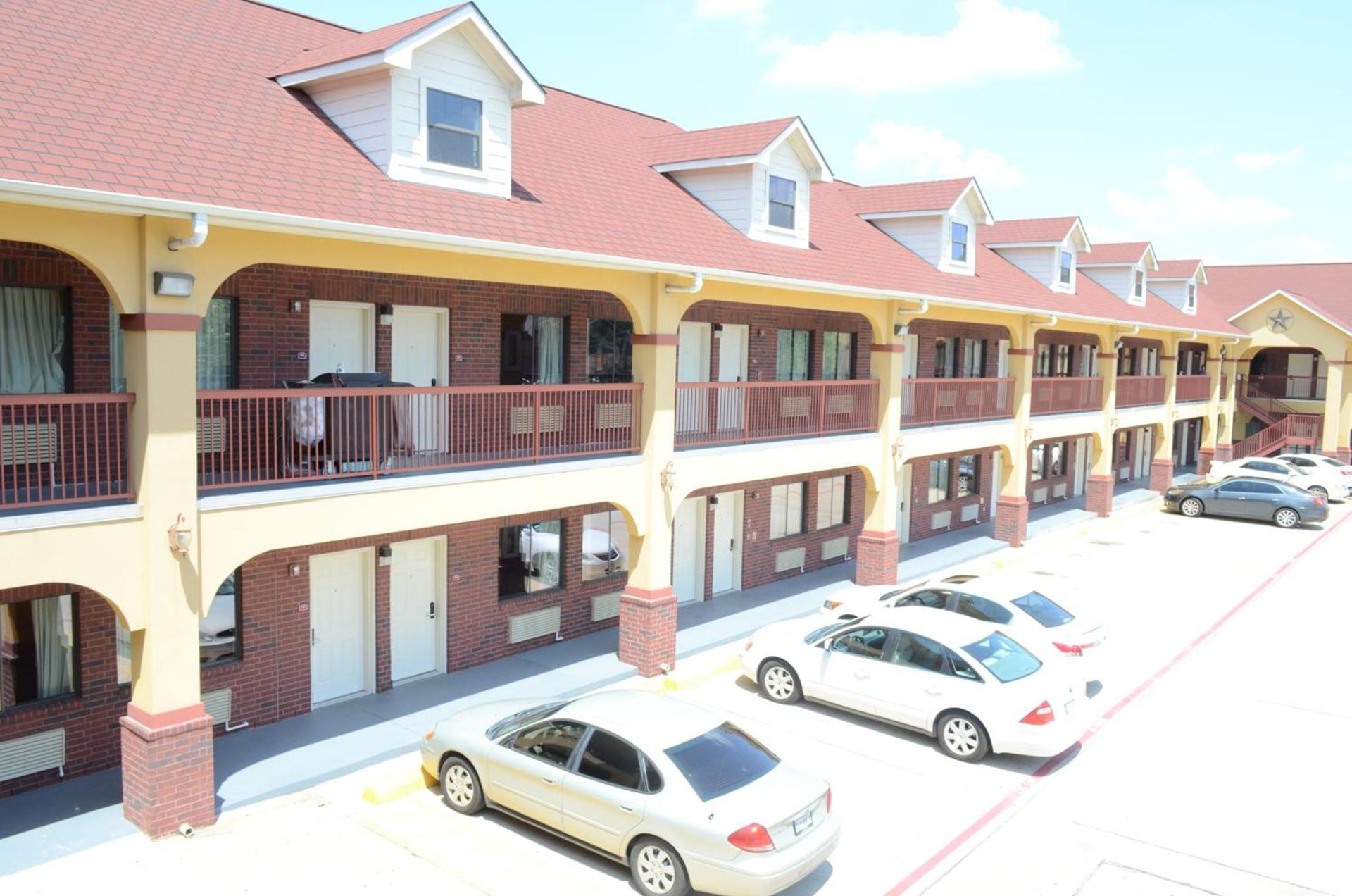 Sterling Inn and Suites at Reliant and Medical Center Houston photo 1