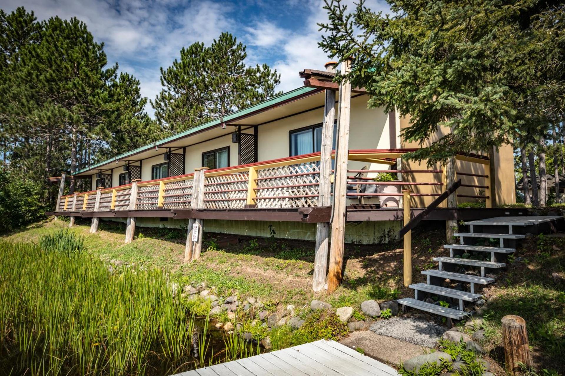 Riverside Motel photo 26