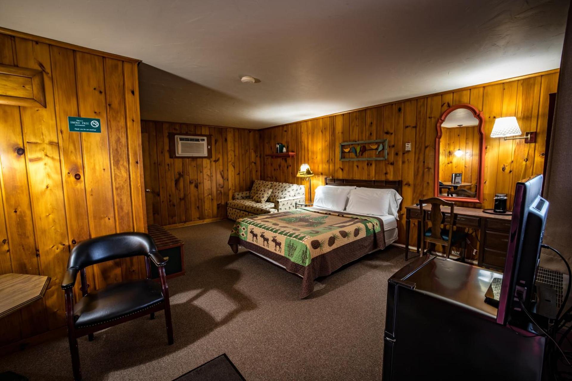 Riverside Motel photo 27