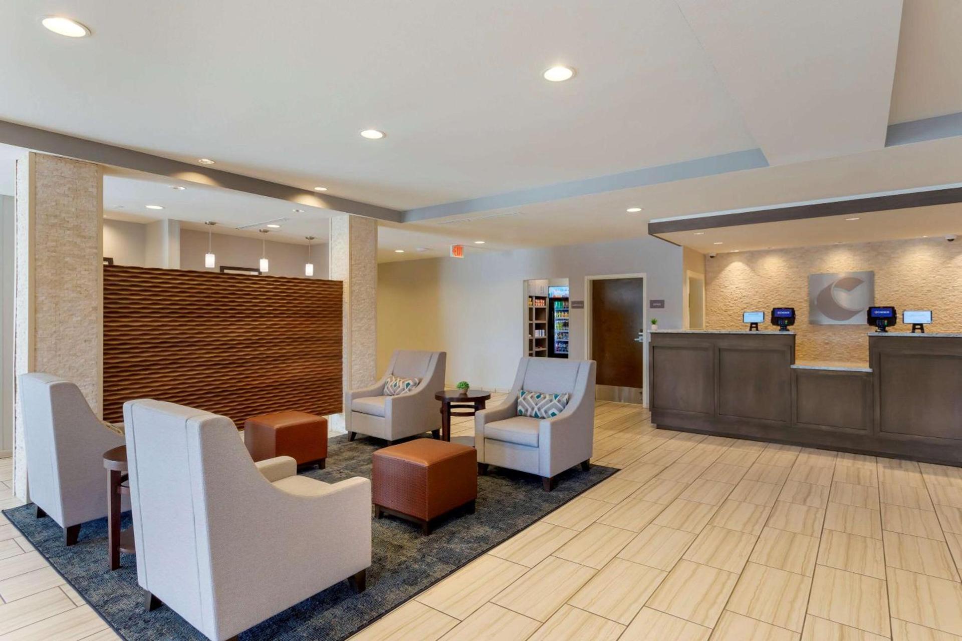 Comfort Inn Jonesboro Central photo 4