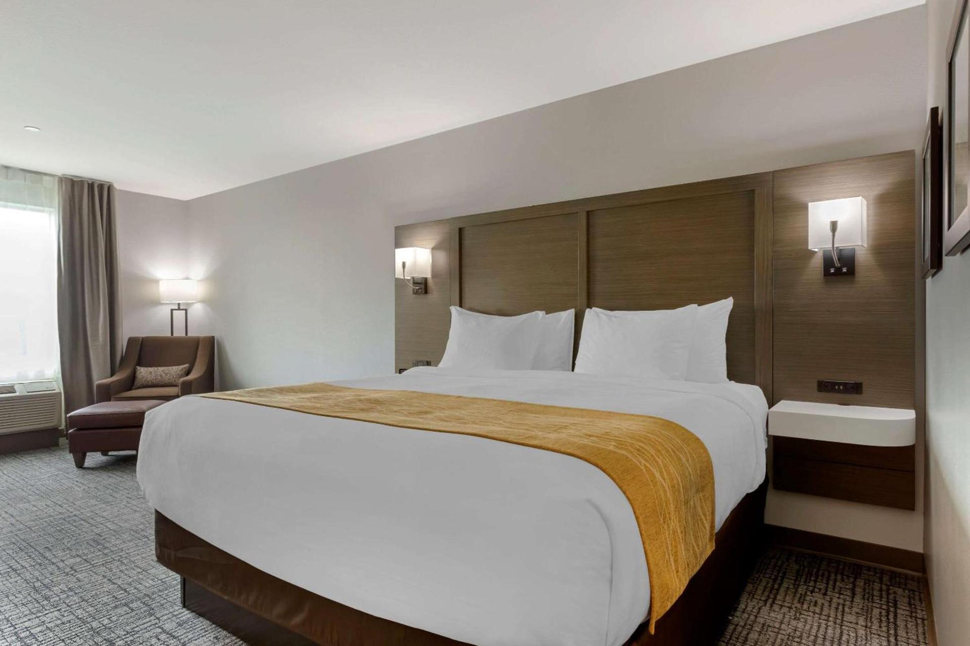 Comfort Inn Jonesboro Central photo 9