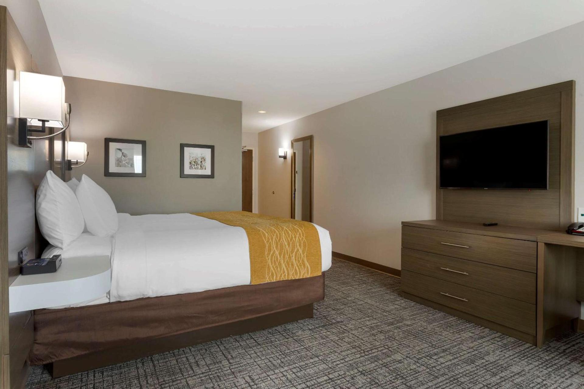 Comfort Inn Jonesboro Central photo 11