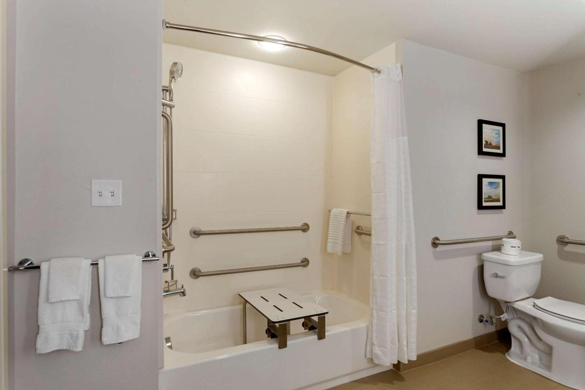 Comfort Inn Jonesboro Central photo 19