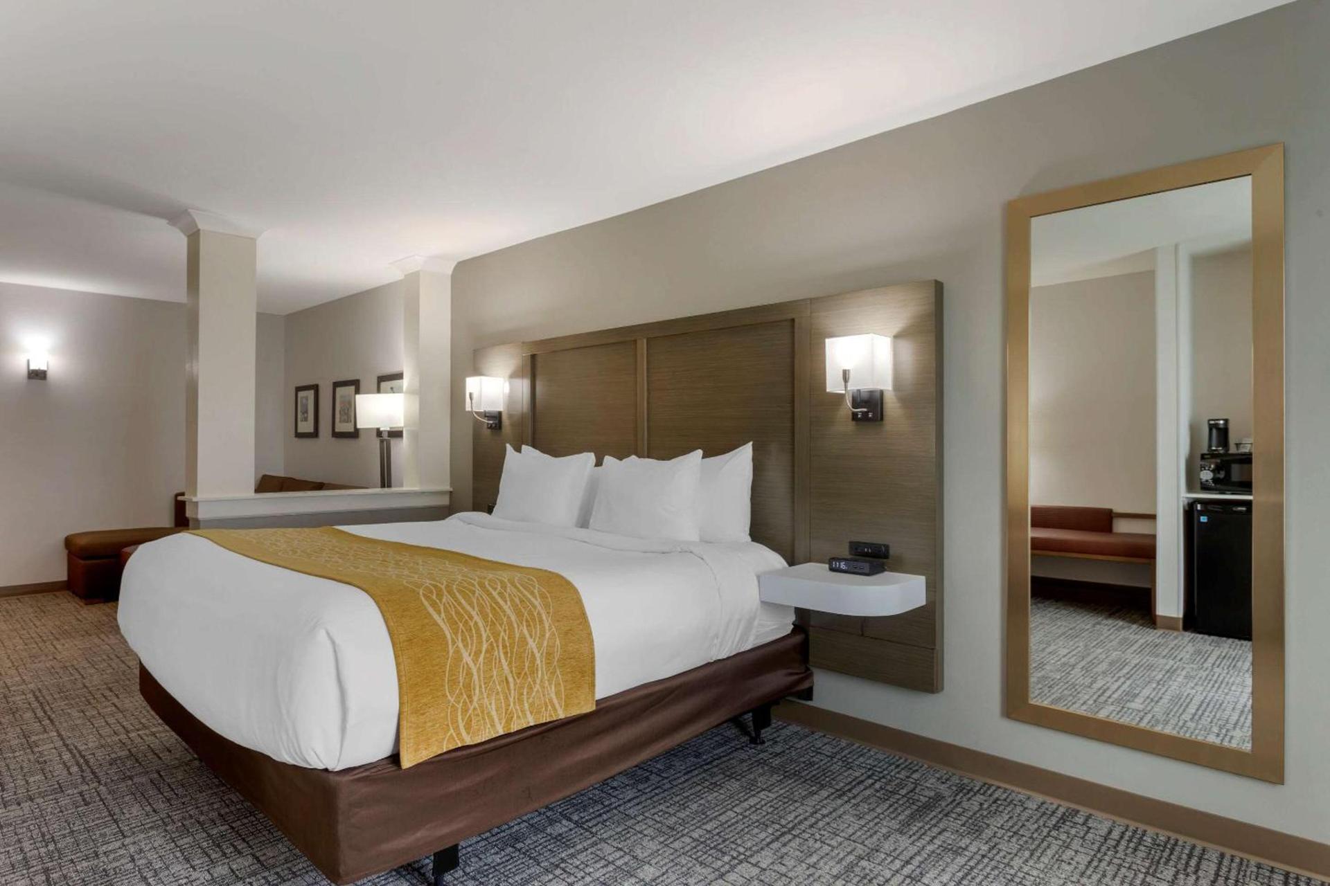 Comfort Inn Jonesboro Central photo 21