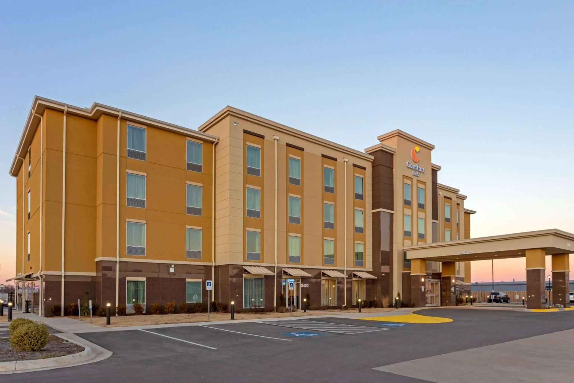 Comfort Inn Jonesboro Central photo 41