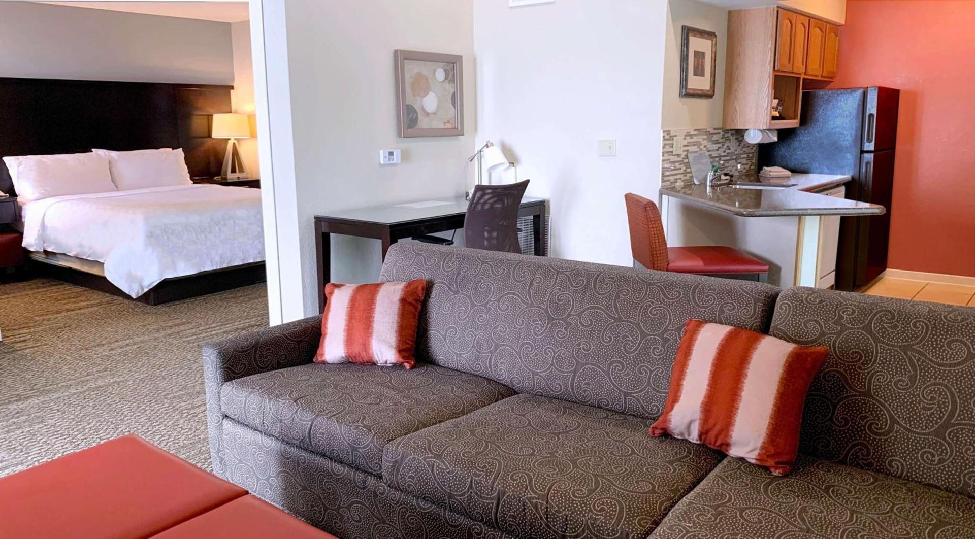 Sonesta ES Suites Chatsworth photo 8