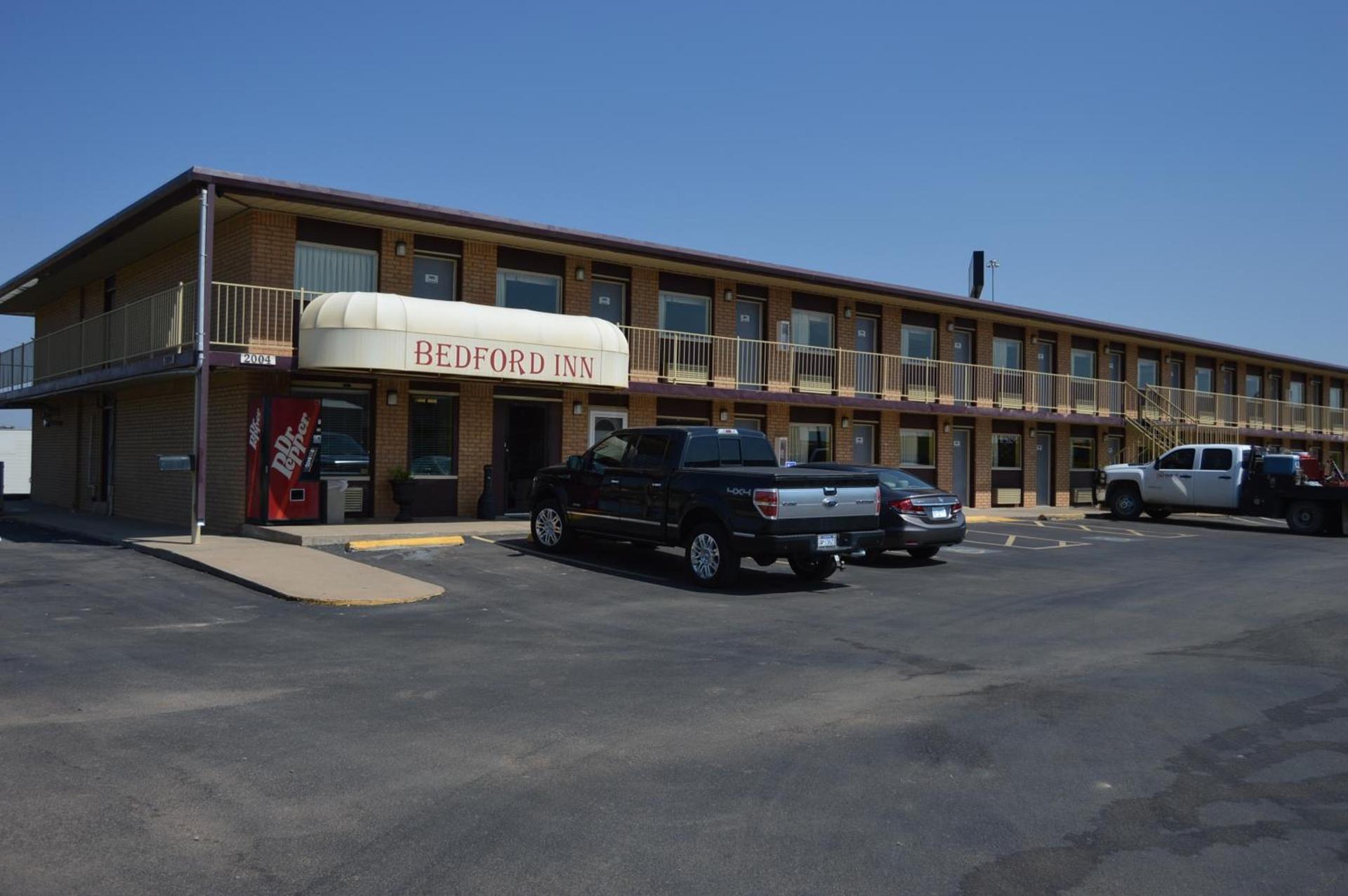 Bedford Inn photo 2