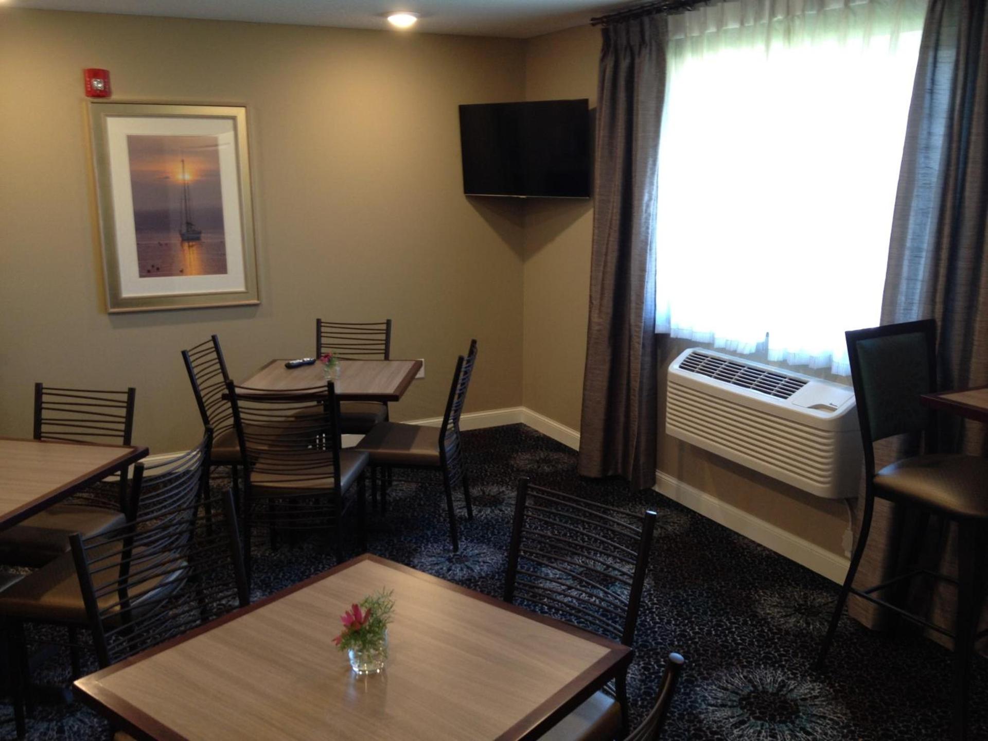 GrandStay Hotel & Suites - Glenwood photo 30