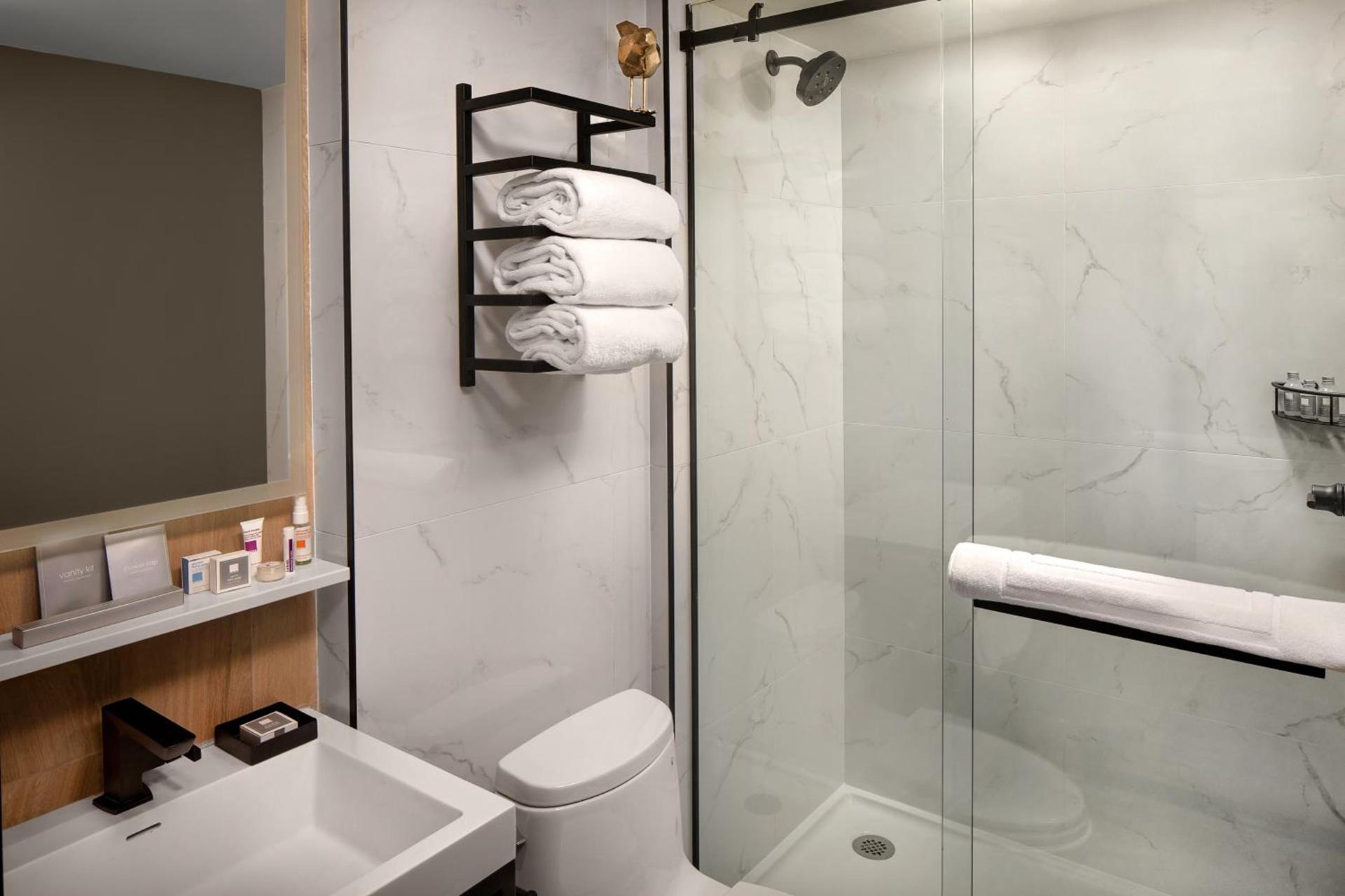 Hotel Indigo NYC Downtown - Wall Street by IHG photo 6