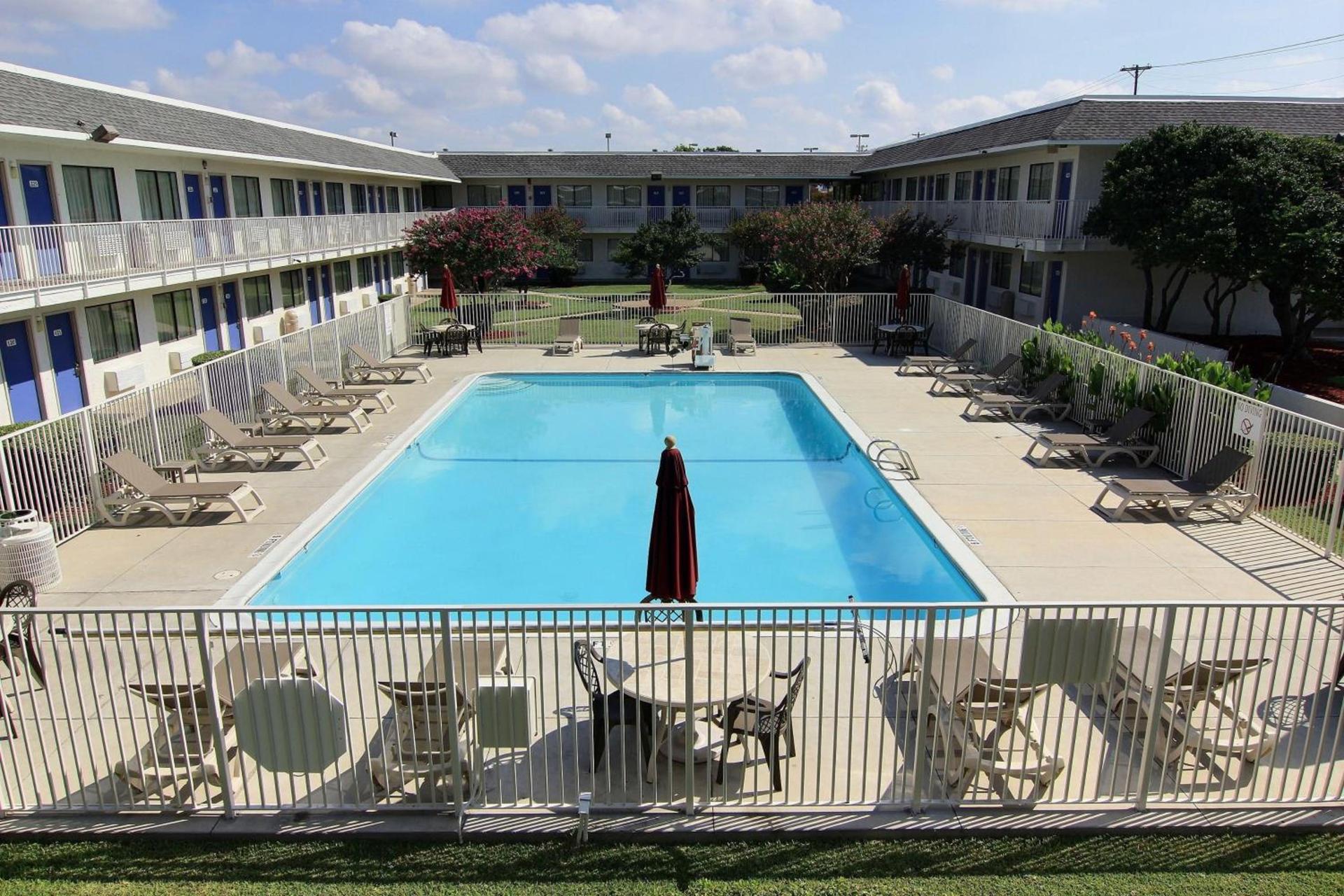 Motel 6-Austin, TX - North photo 28