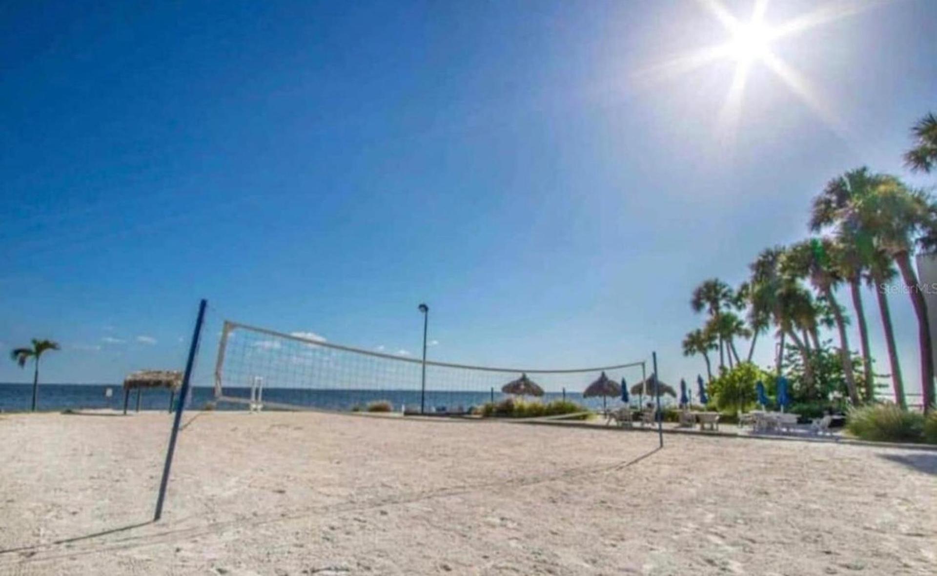 2 Bed Condo with Balcony Facing Pool and Sunsets! photo 24