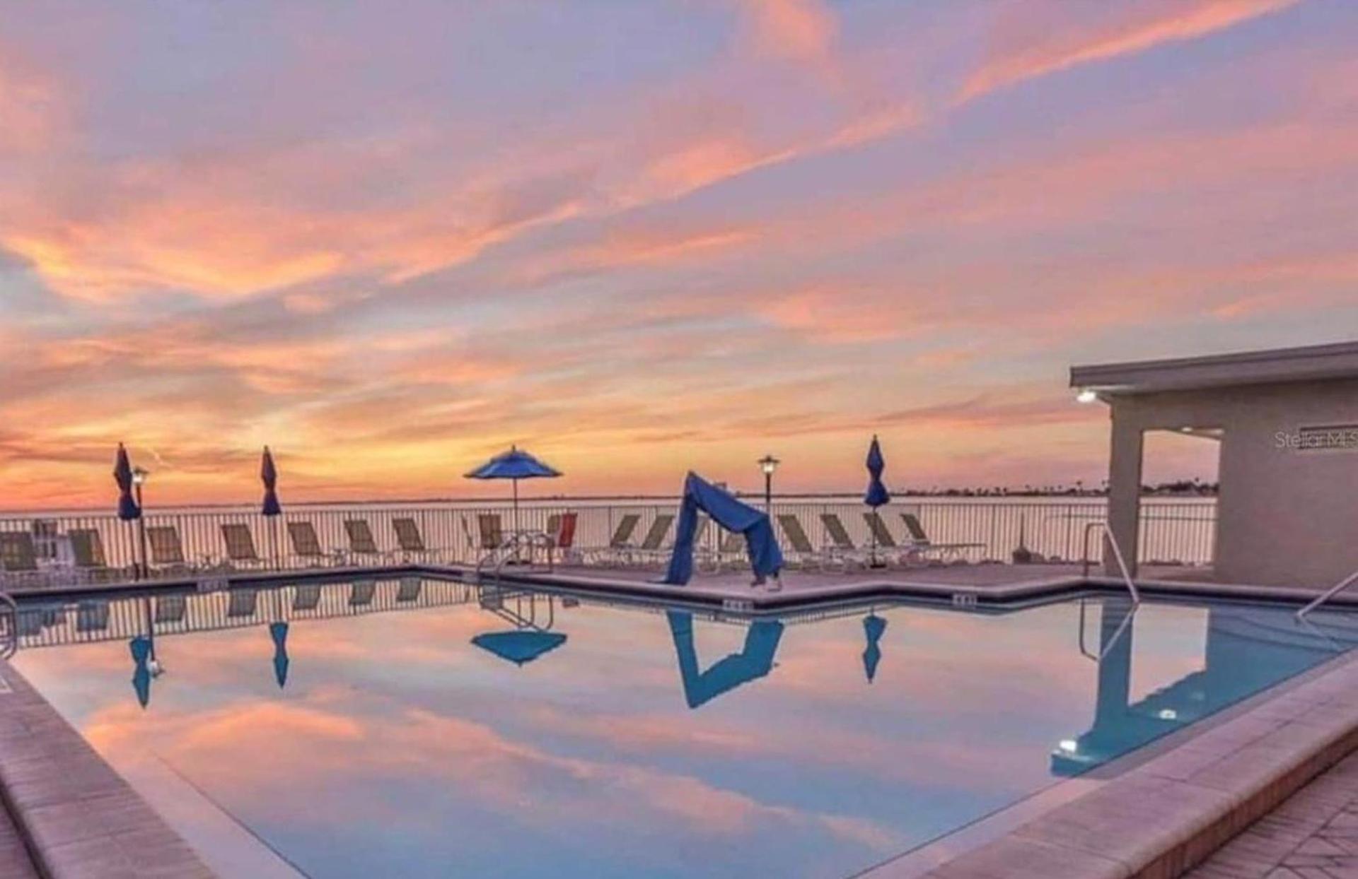 2 Bed Condo with Balcony Facing Pool and Sunsets! photo 2