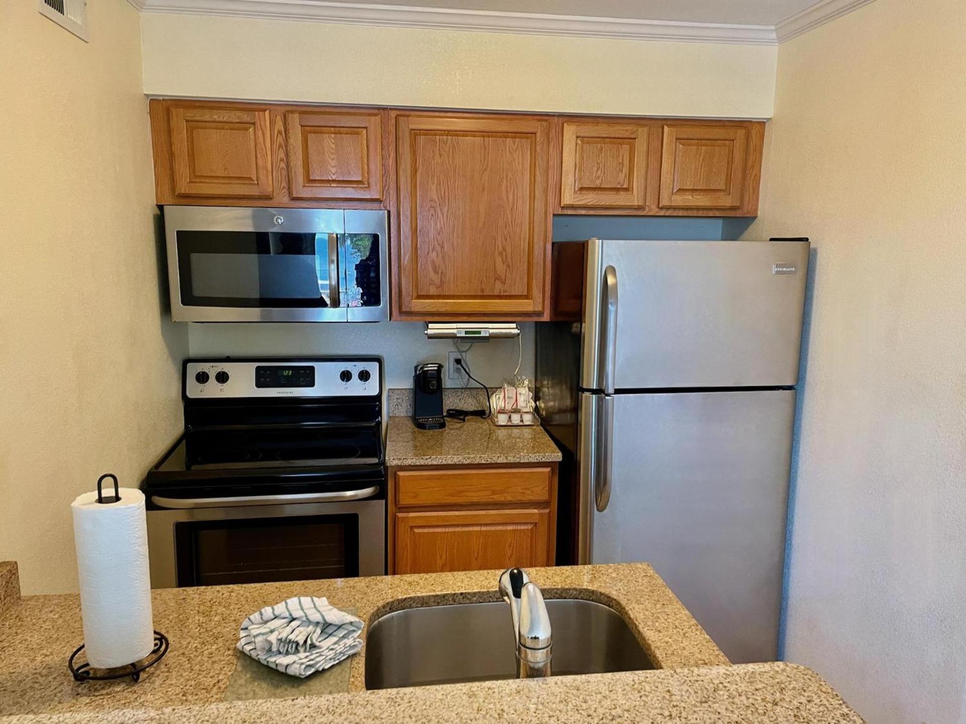 2 Bed Condo with Balcony Facing Pool and Sunsets! photo 35