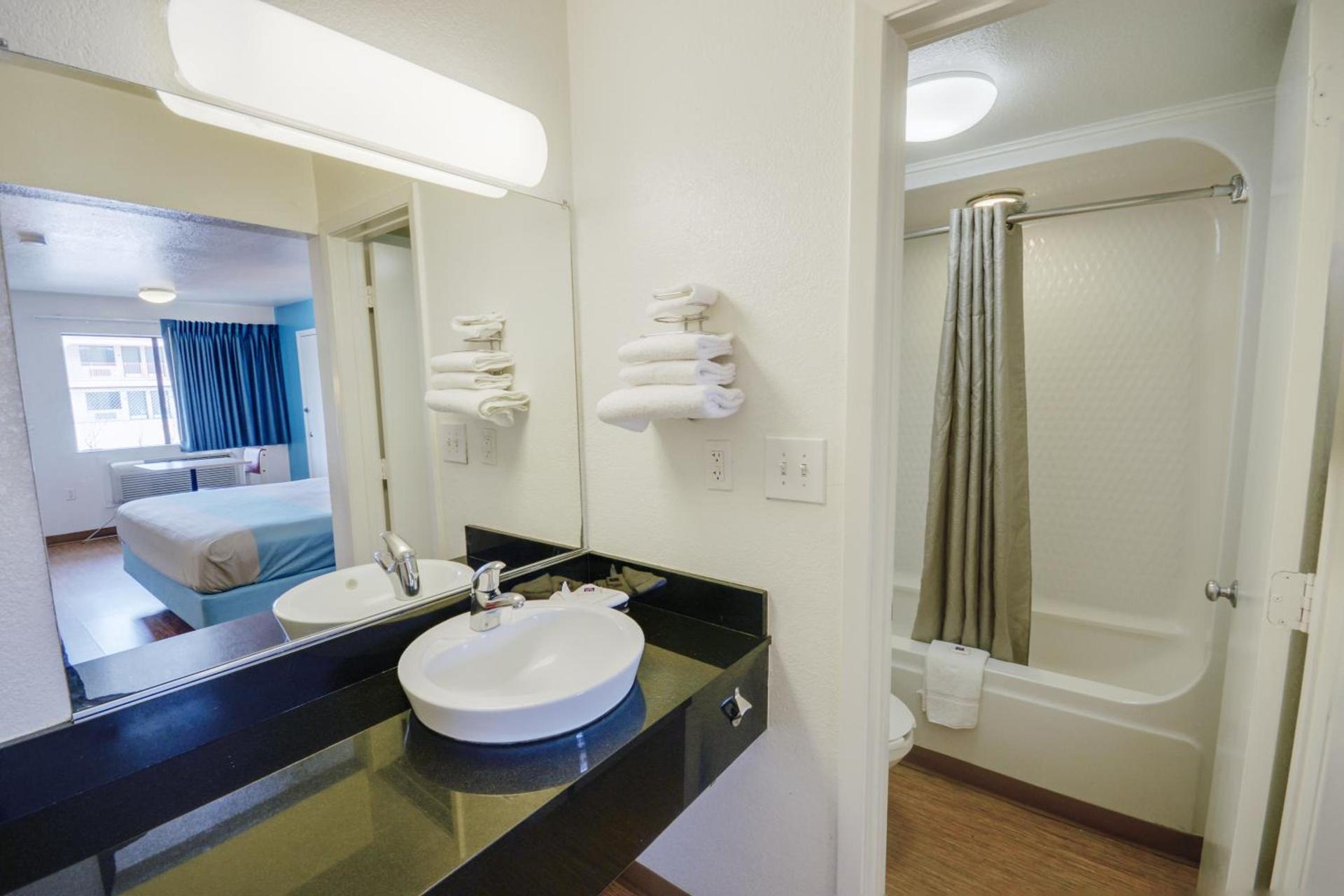 Motel 6-Webster, TX - Houston - Nasa Lake photo 28