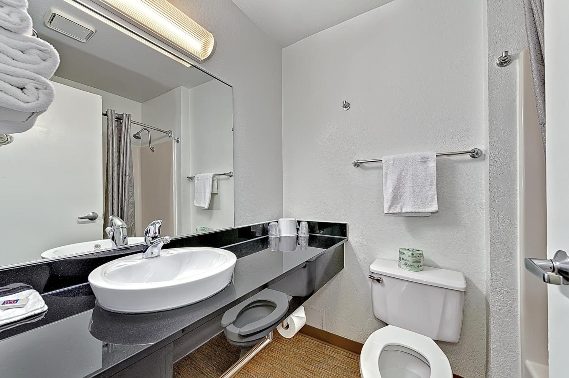 Motel 6-Glenview, IL - Chicago North photo 15