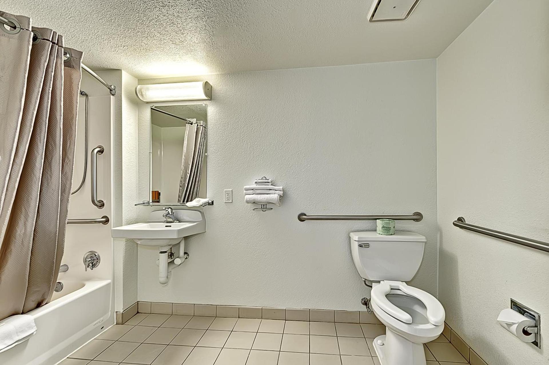 Motel 6-Glenview, IL - Chicago North photo 35
