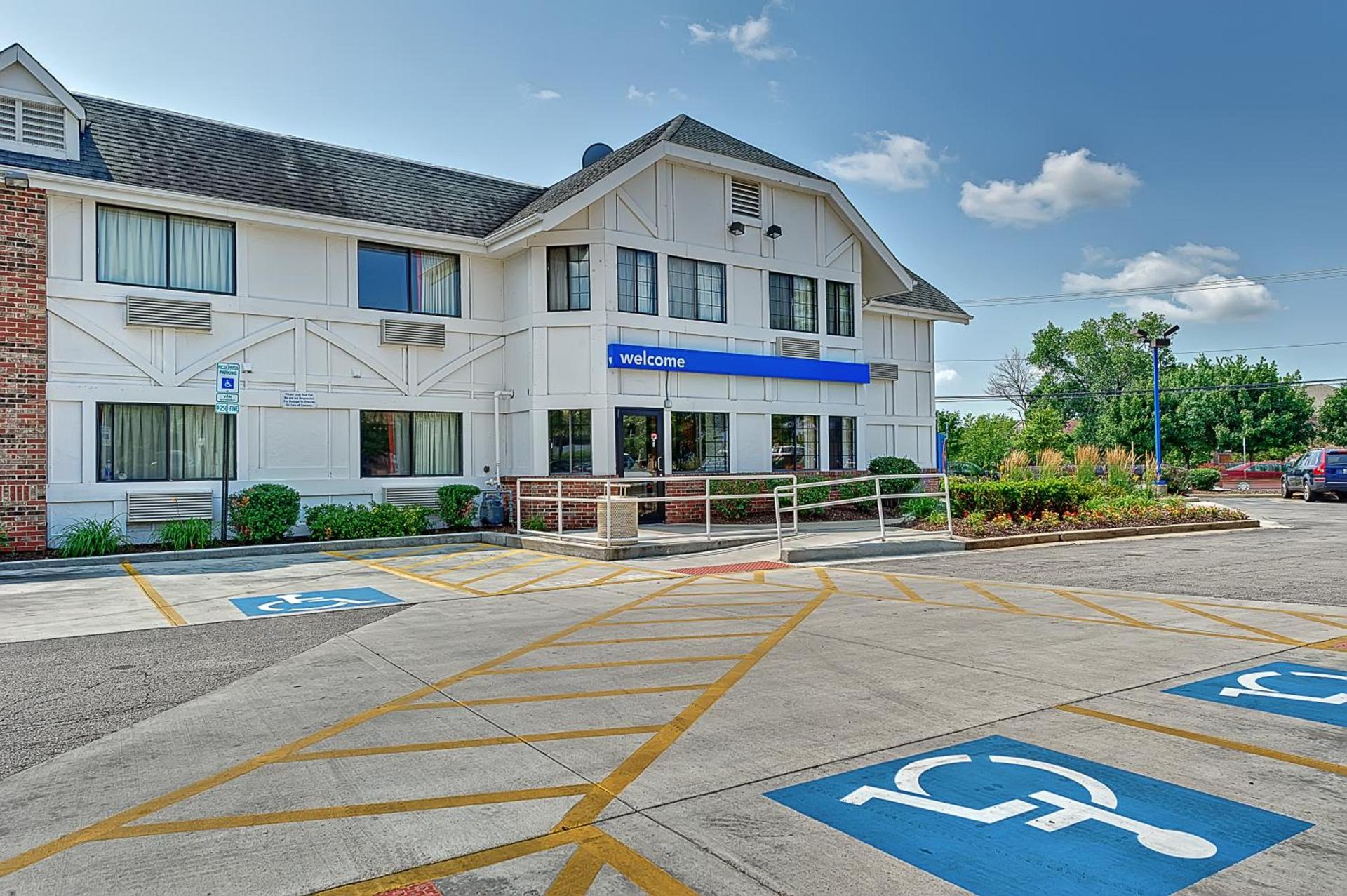 Motel 6-Glenview, IL - Chicago North photo 13