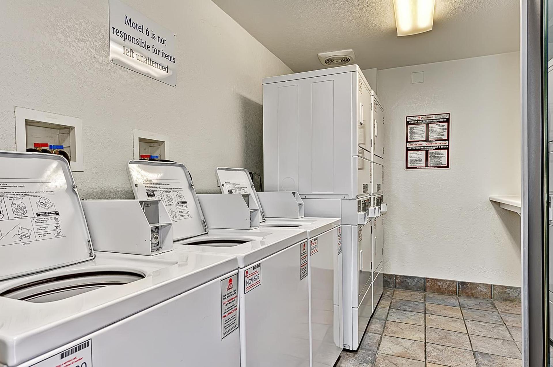 Motel 6-Glenview, IL - Chicago North photo 21