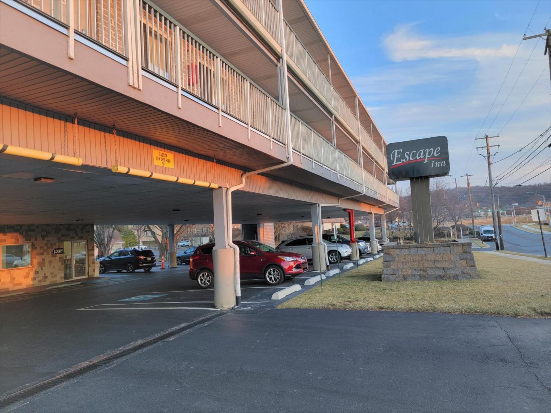 Escape Inn Hershey photo 3