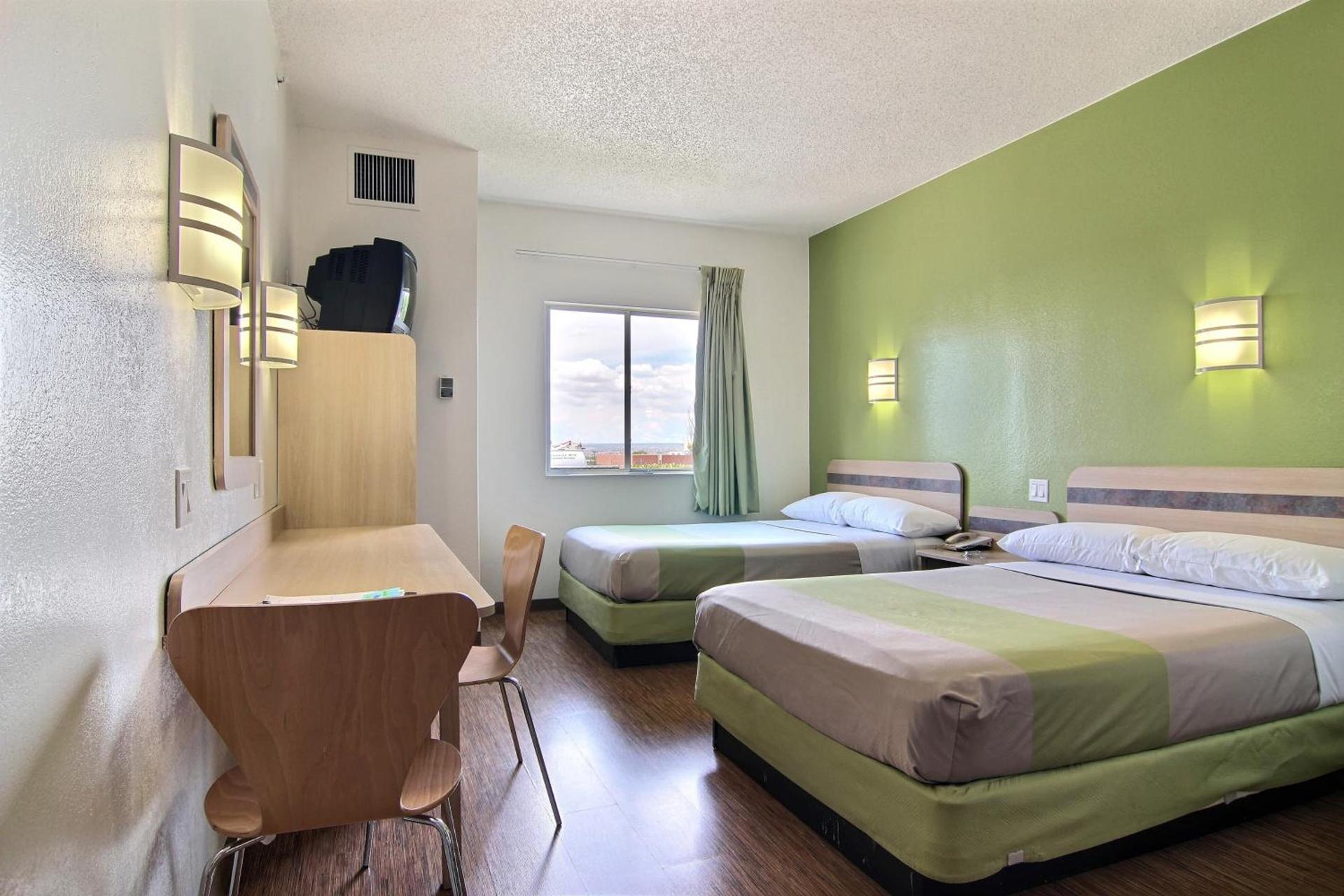 Motel 6-Albuquerque, NM - North photo 23
