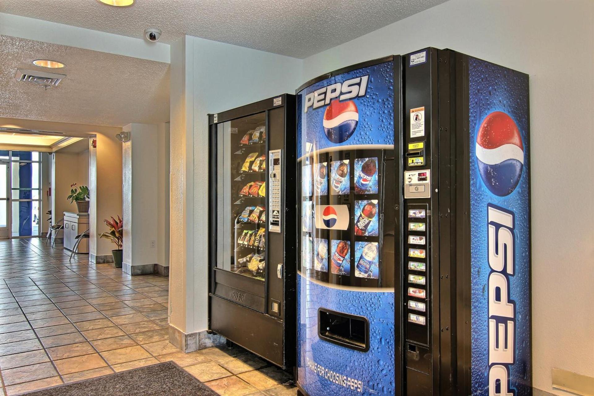 Motel 6-Albuquerque, NM - North photo 11