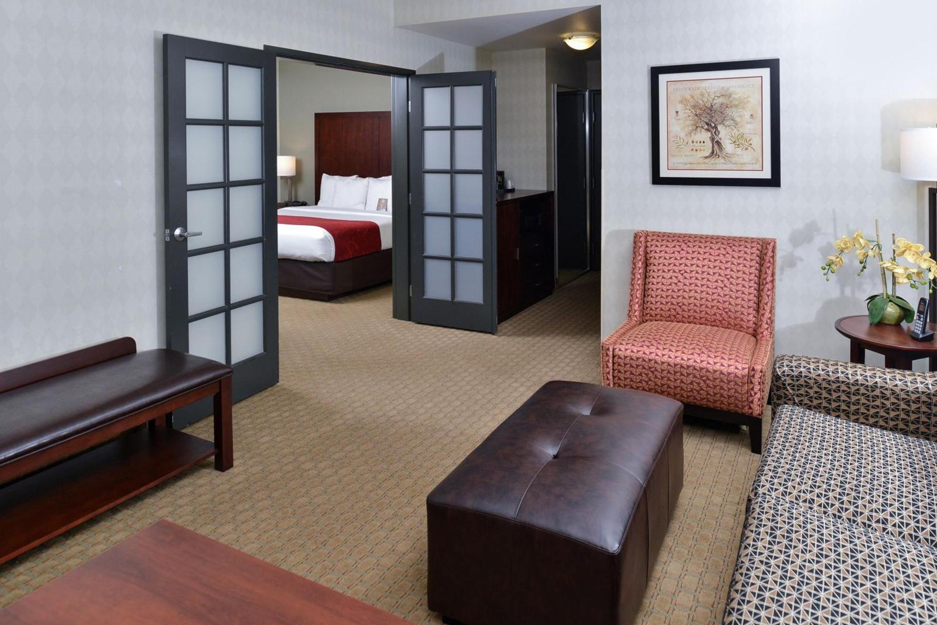 Comfort Suites Airport Tukwila Seattle photo 42
