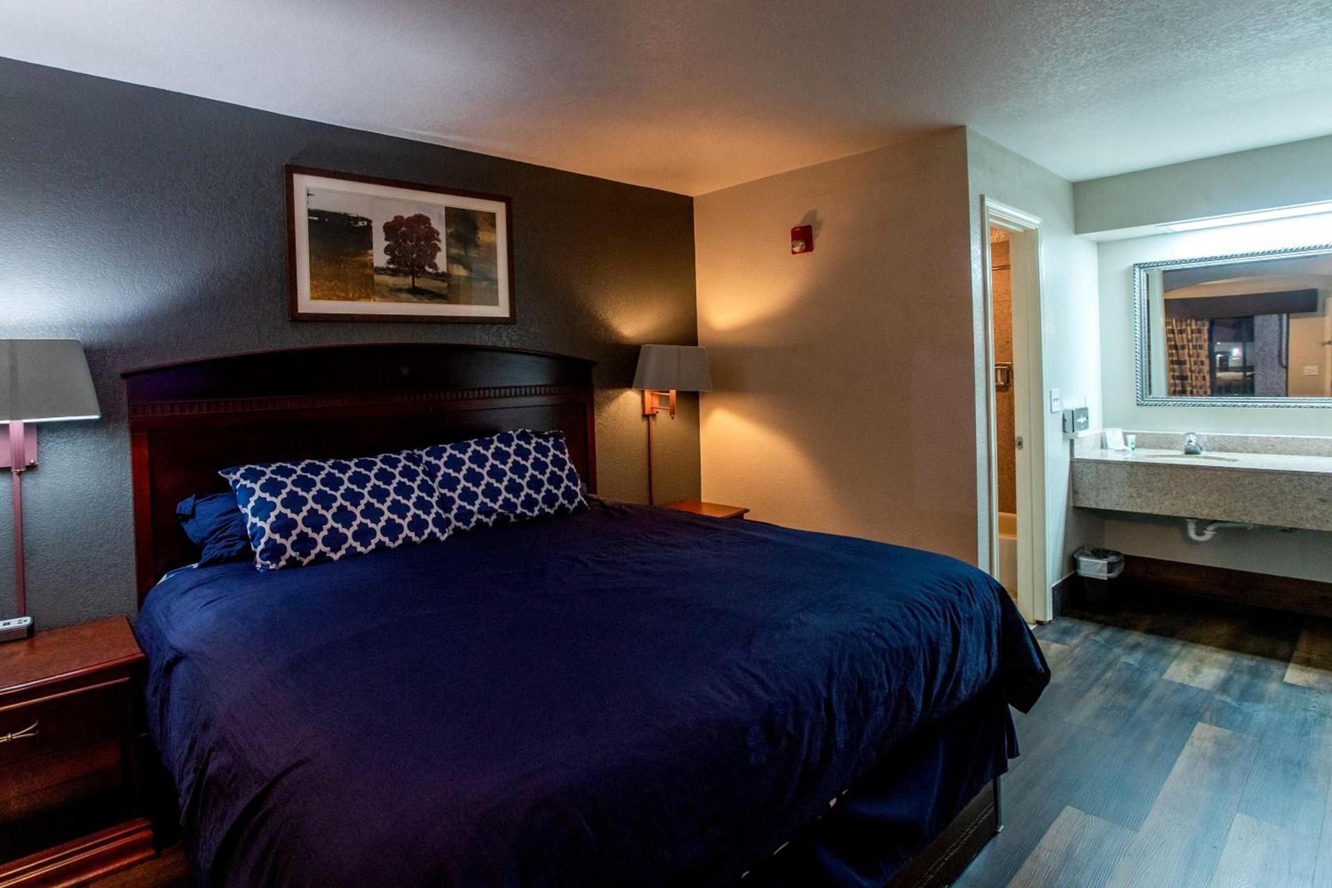 Magnolia Inn and Suites photo 23