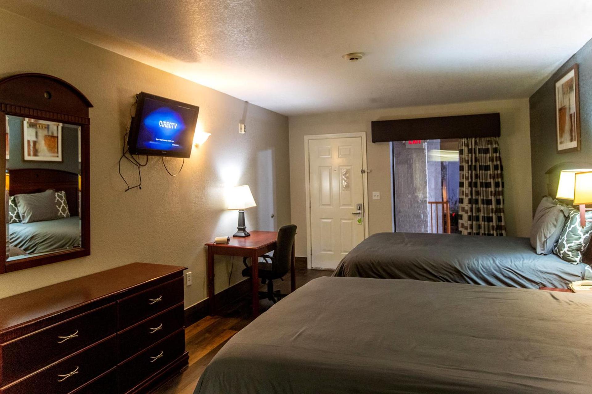 Magnolia Inn and Suites photo 20