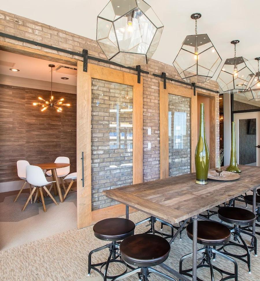 Placemakr Premier SoBro photo 14