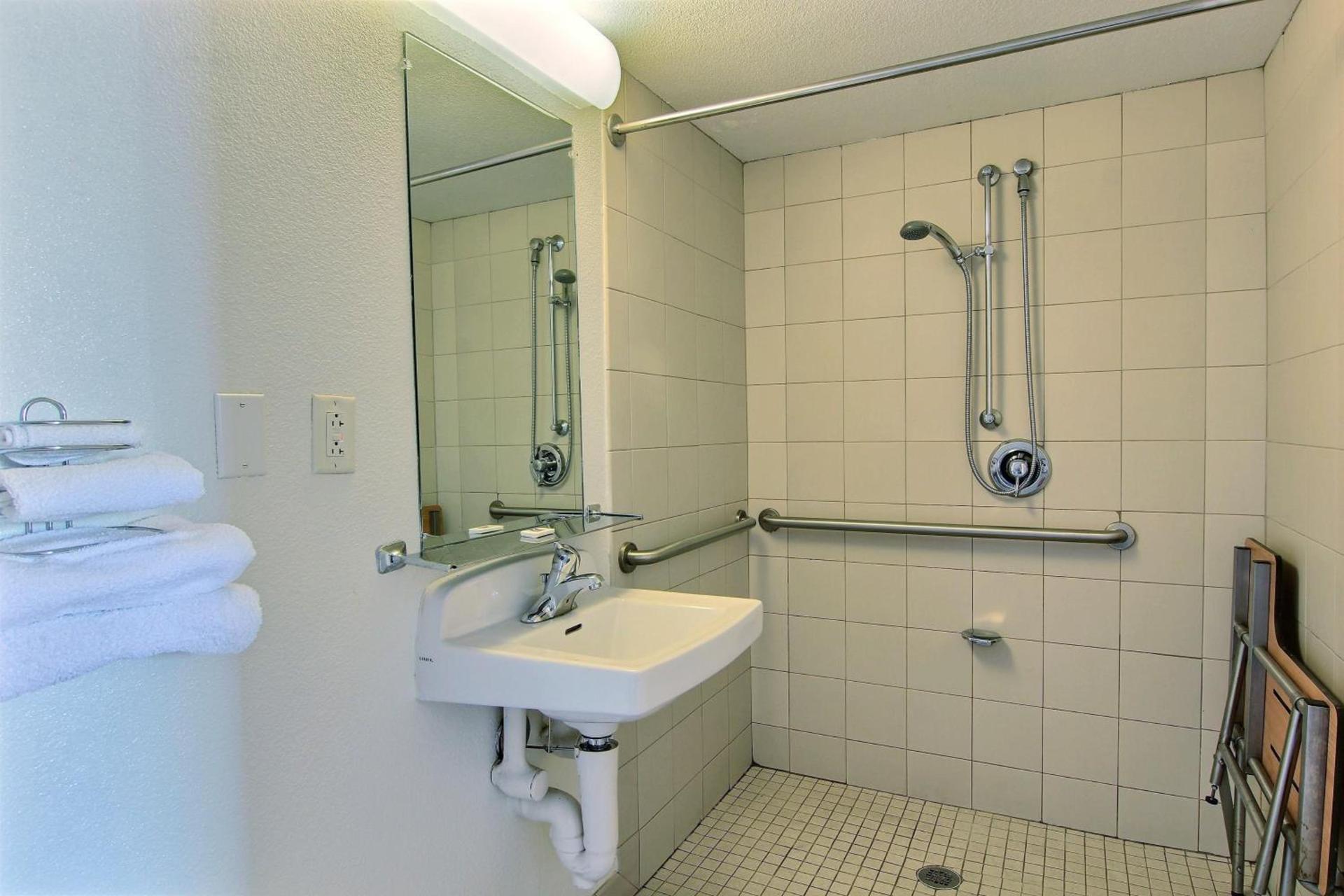 Motel 6-Austin, TX - North Central photo 41