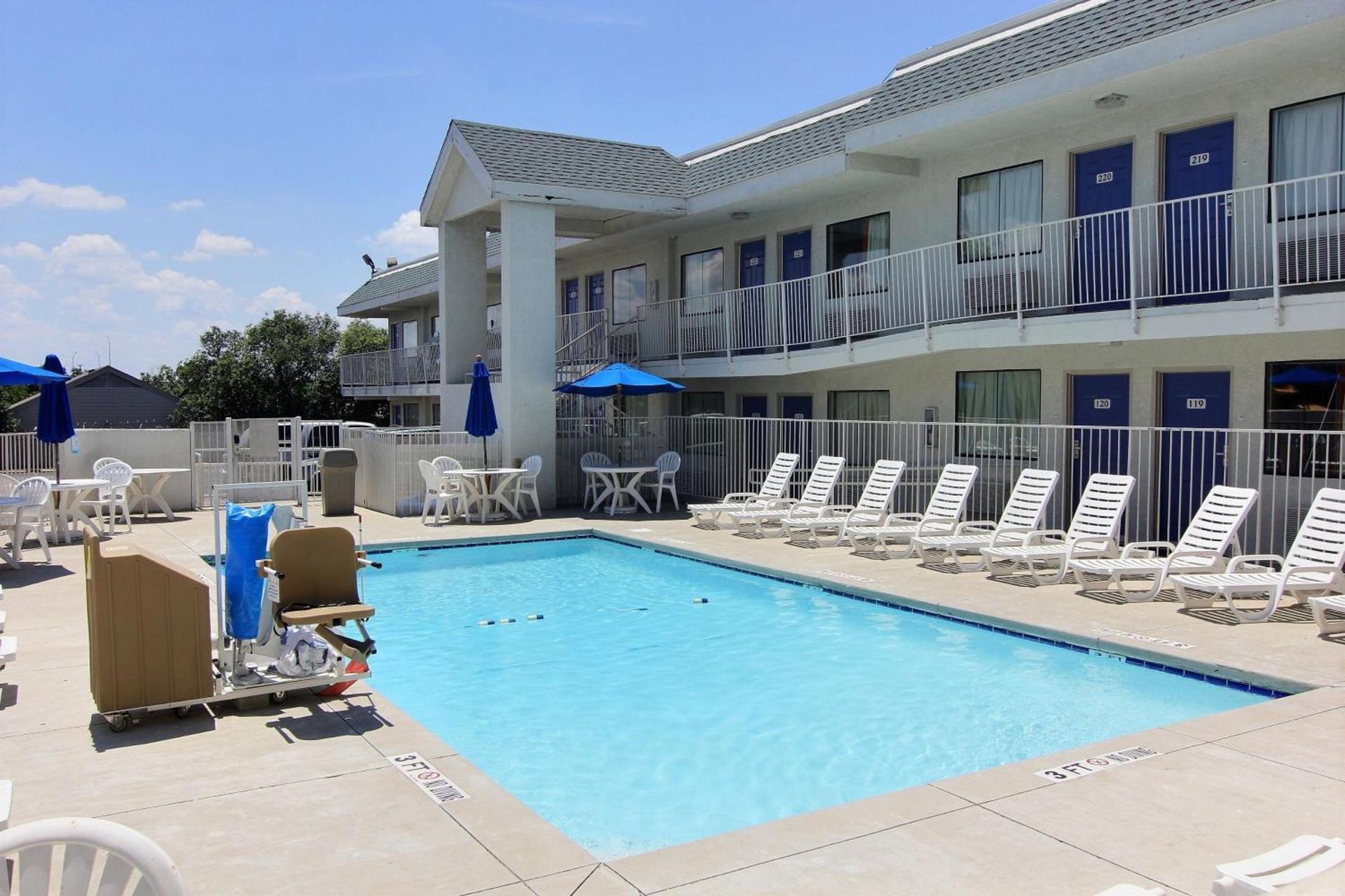 Motel 6-Austin, TX - North Central photo 47