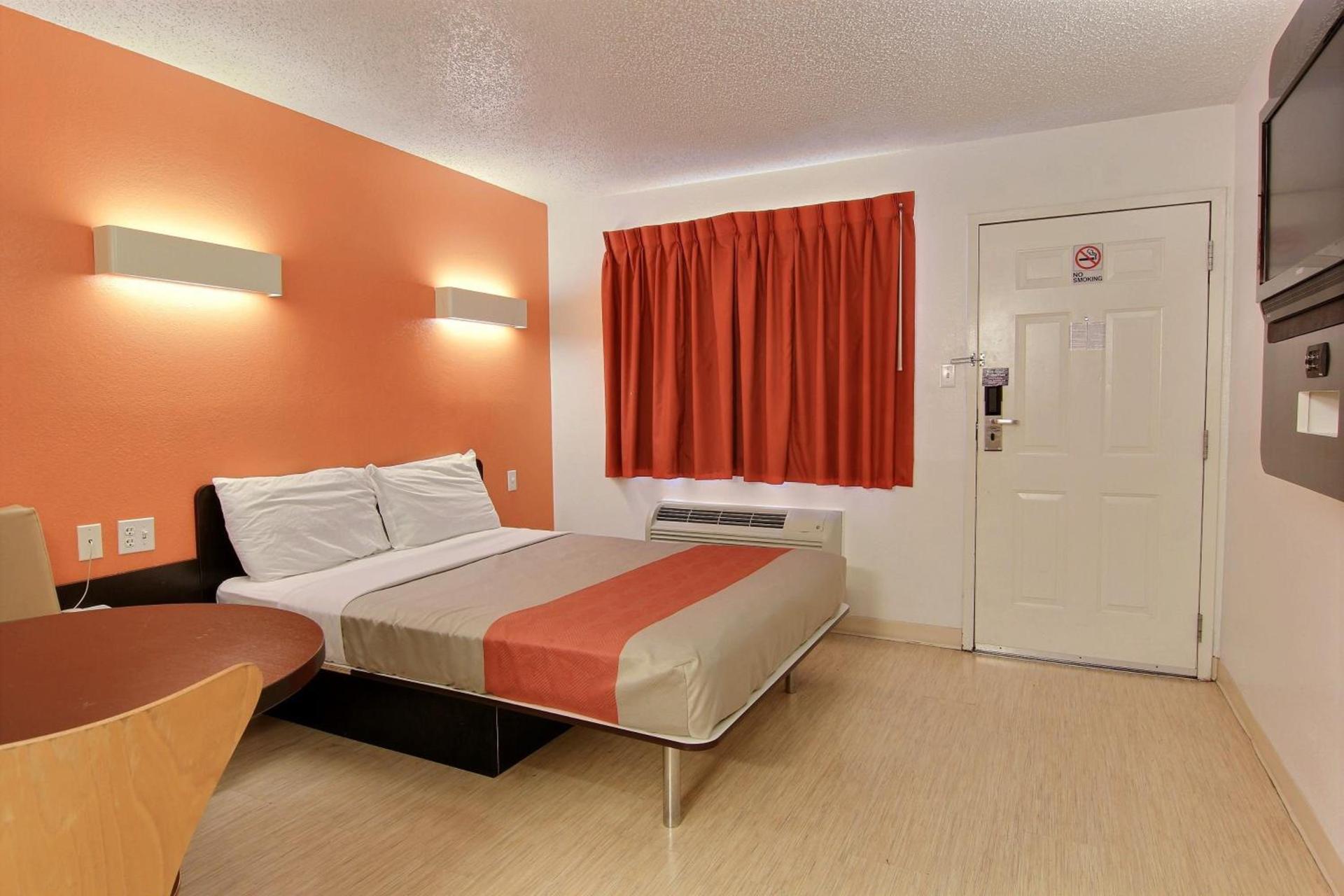 Motel 6-Austin, TX - North Central photo 46