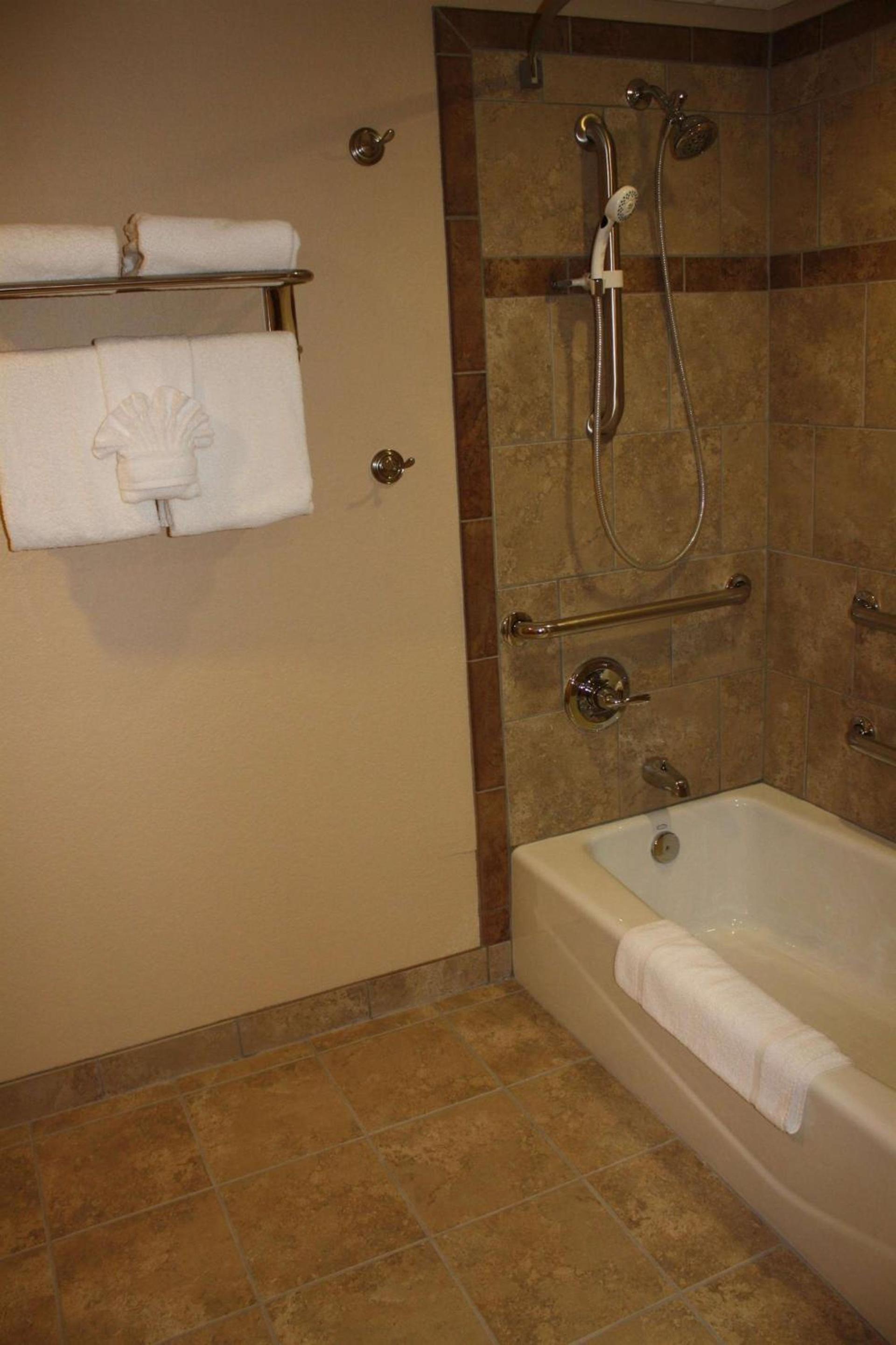 Osage Creek Lodge photo 19
