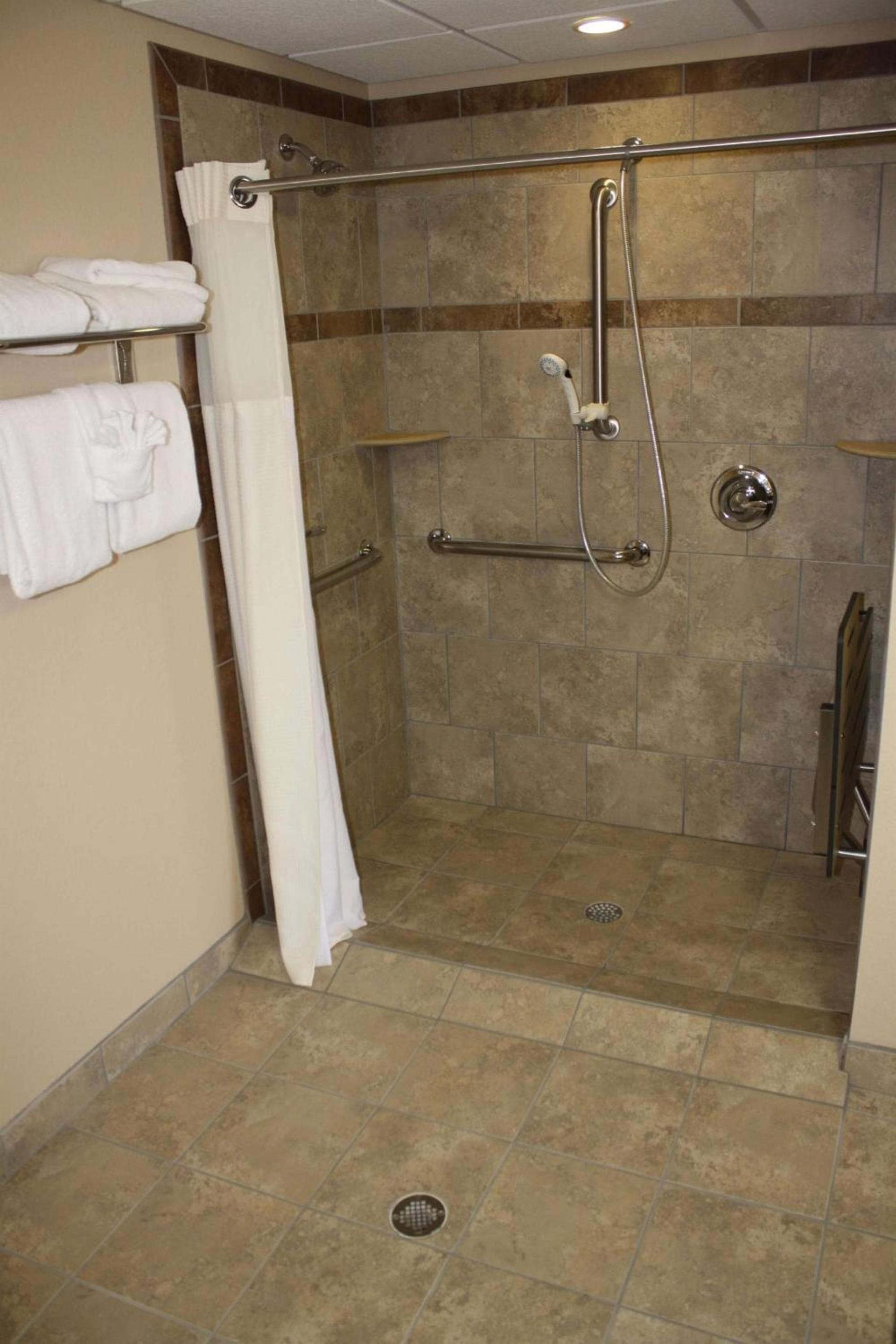 Osage Creek Lodge photo 20