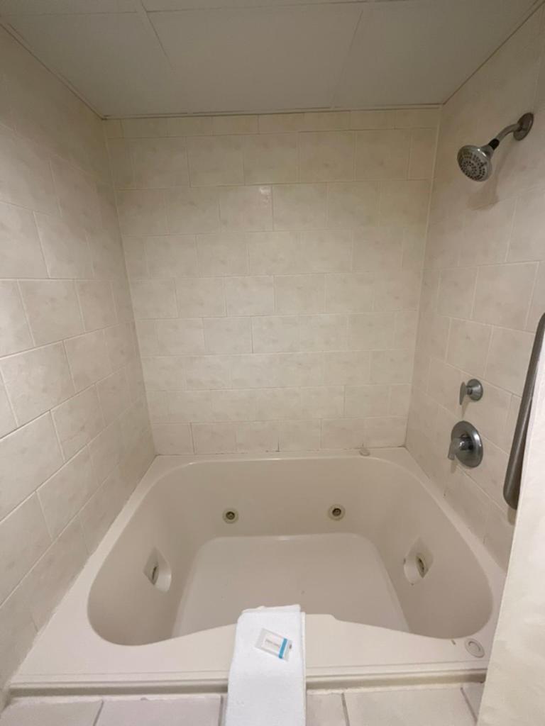 Atlantic Inn photo 30