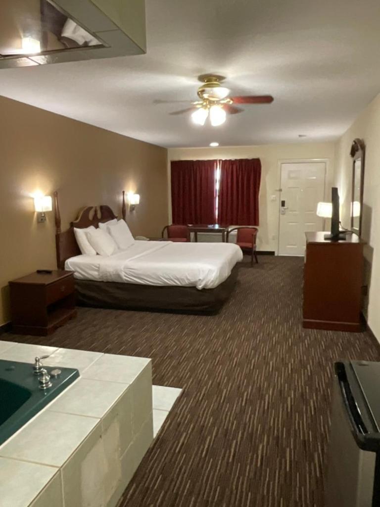 Atlantic Inn photo 24