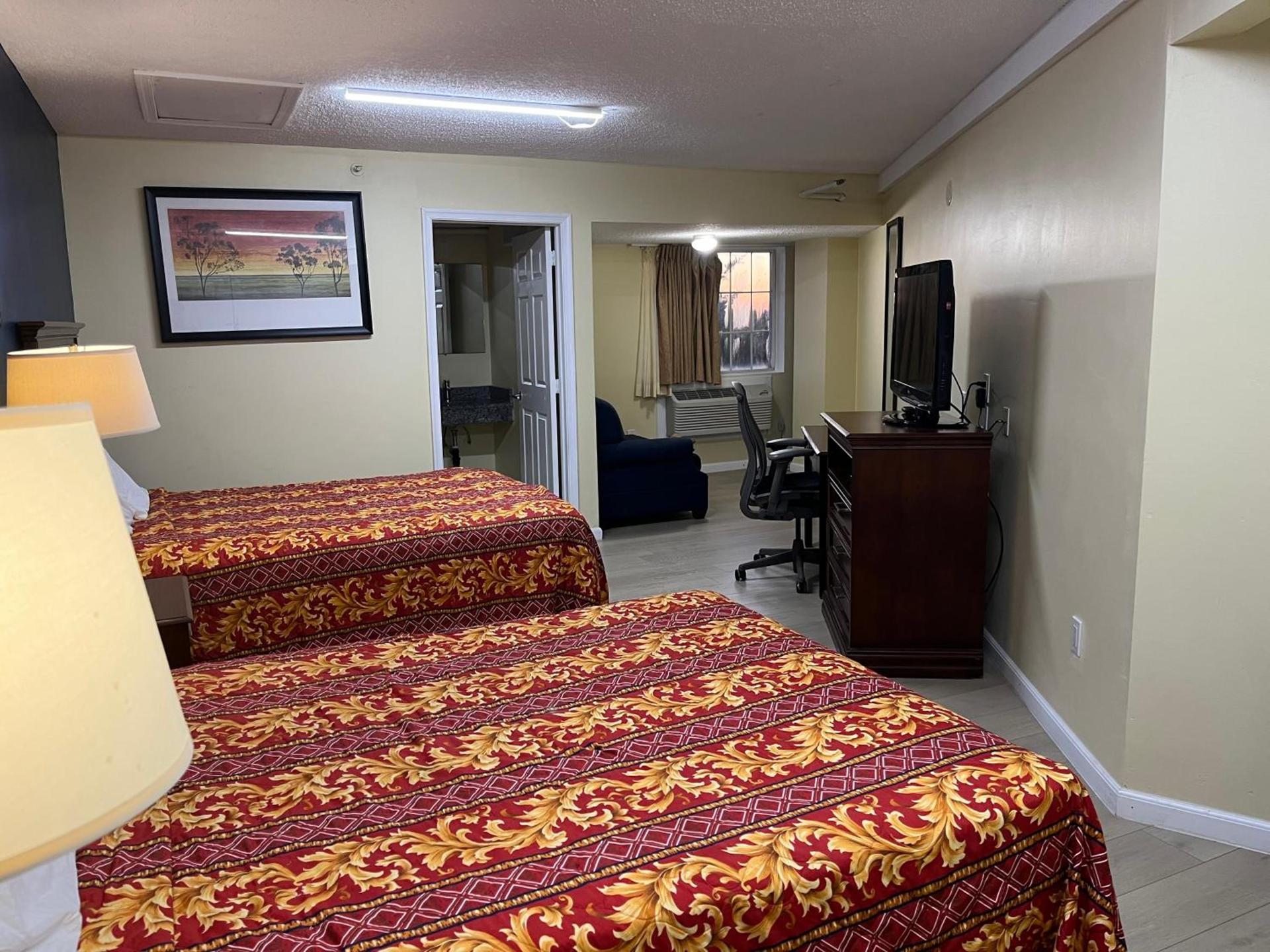 Royal Lodge photo 20