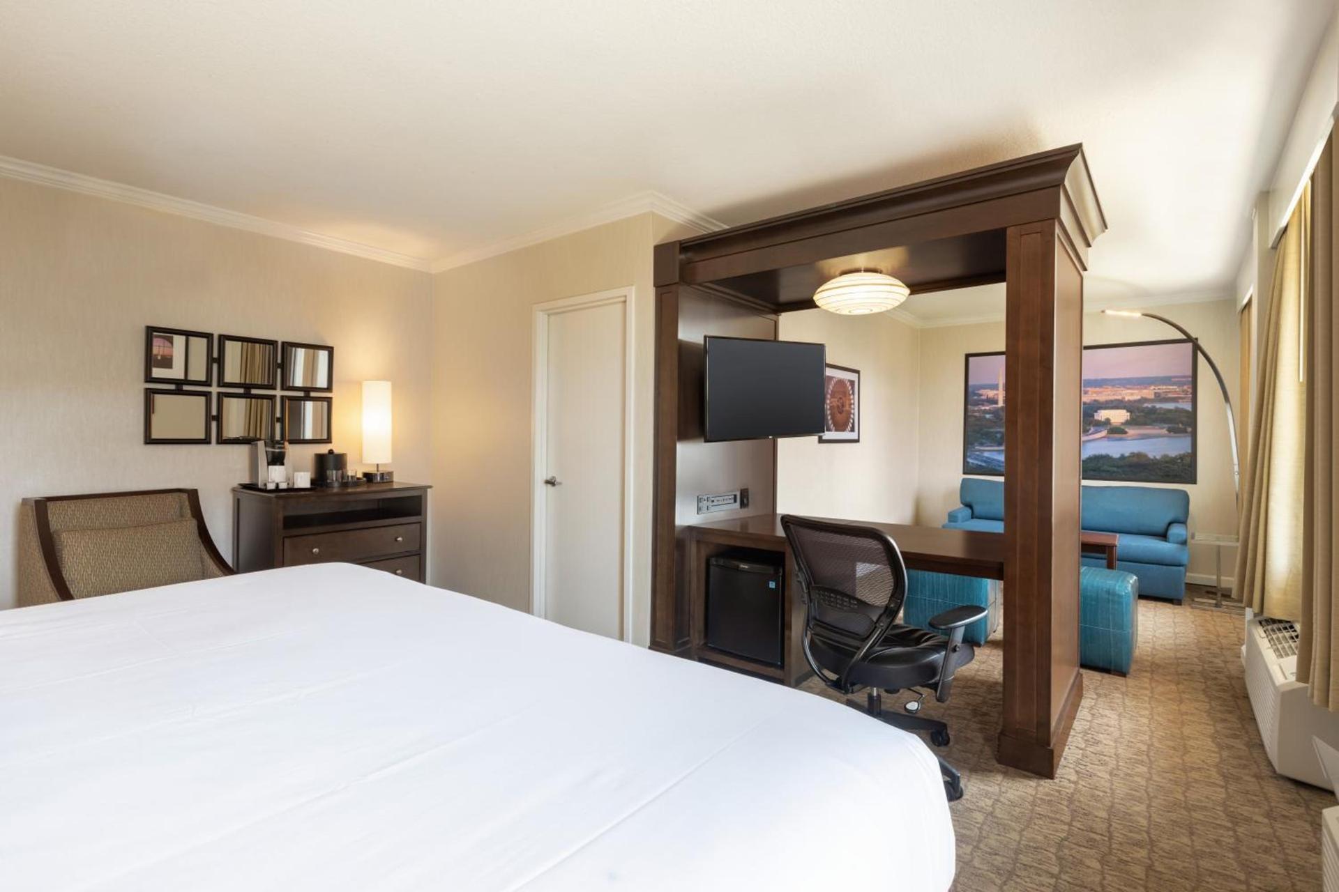 Crowne Plaza Crystal City-Washington, D.C. by IHG photo 44