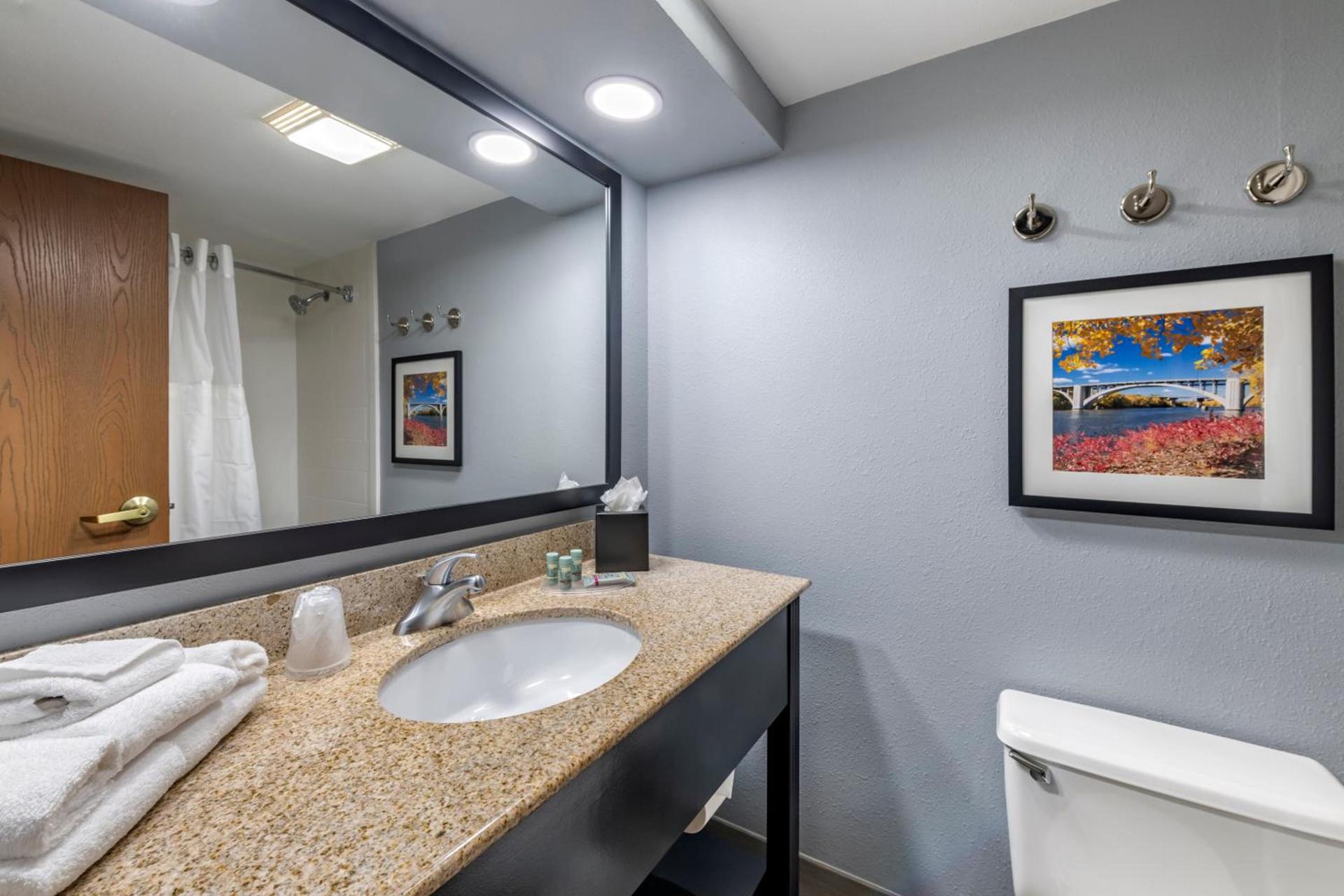 Best Western Bloomington Edina - Minneapolis photo 24