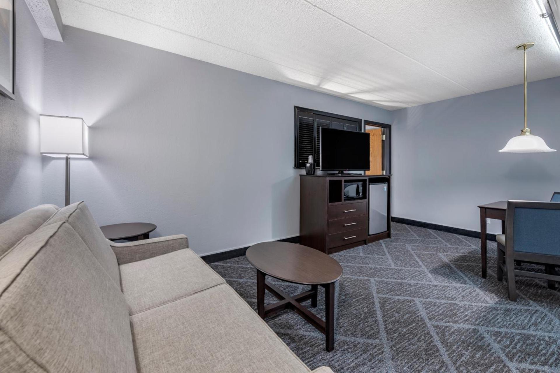Best Western Bloomington Edina - Minneapolis photo 16