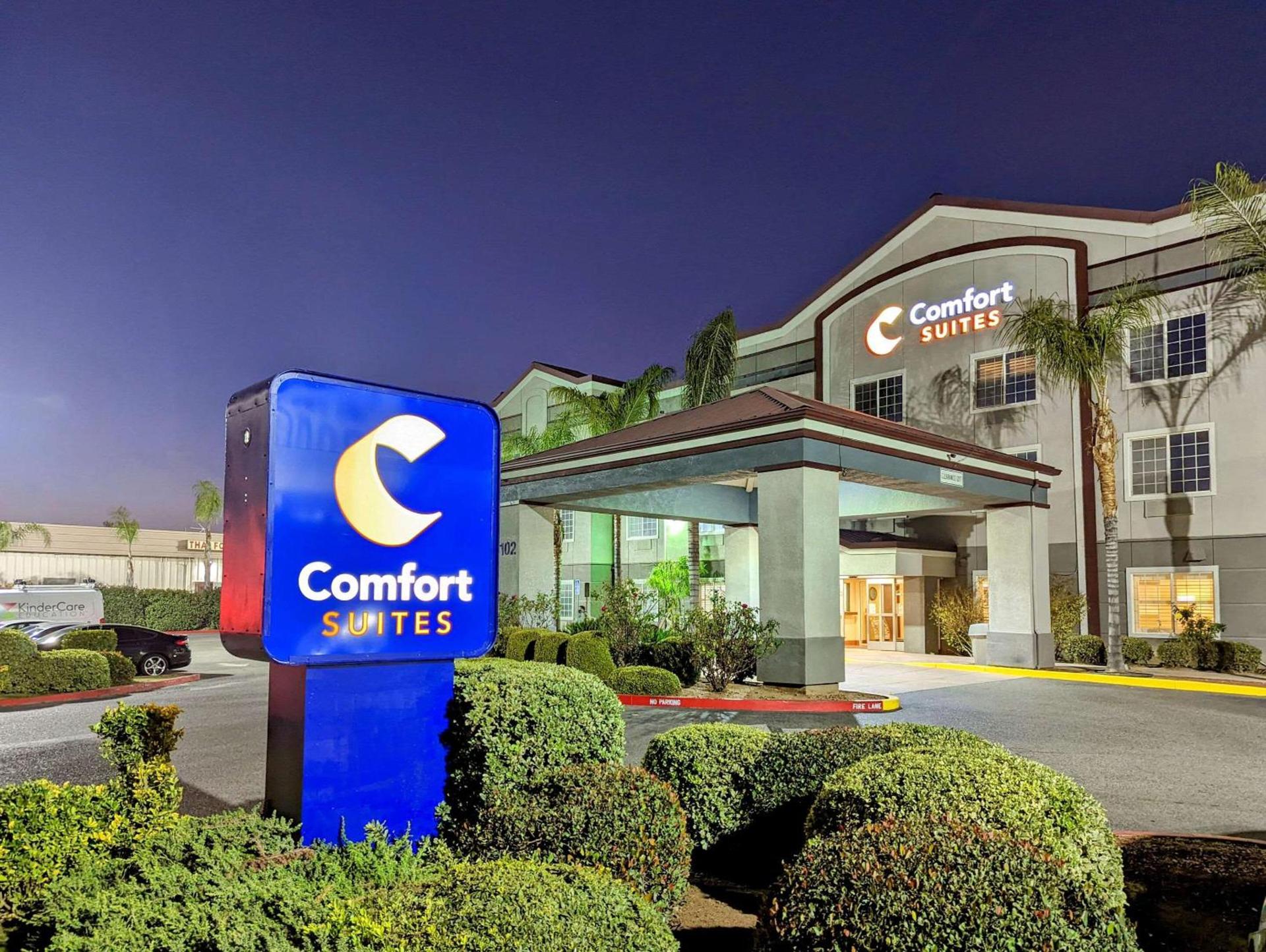Comfort Suites Fresno River Park photo 3