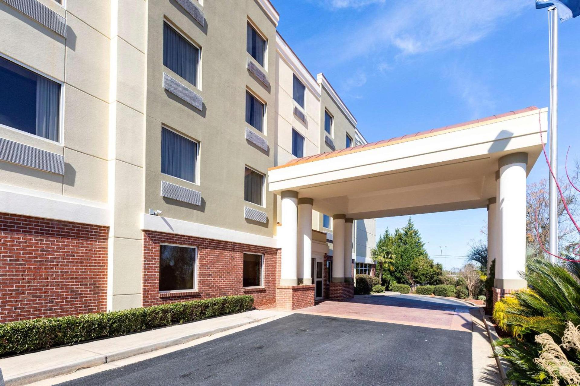 Comfort Suites Forsyth near I-75 photo 5