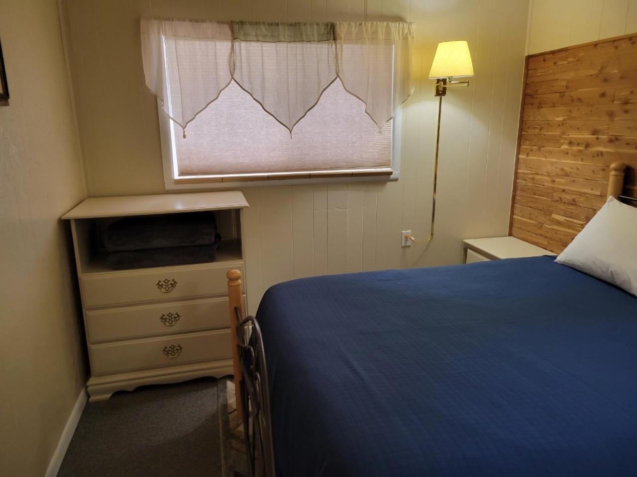 Husker Inn photo 30