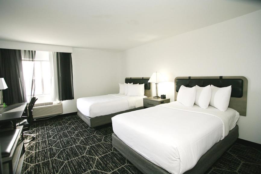La Quinta by Wyndham Des Moines West Clive photo 80