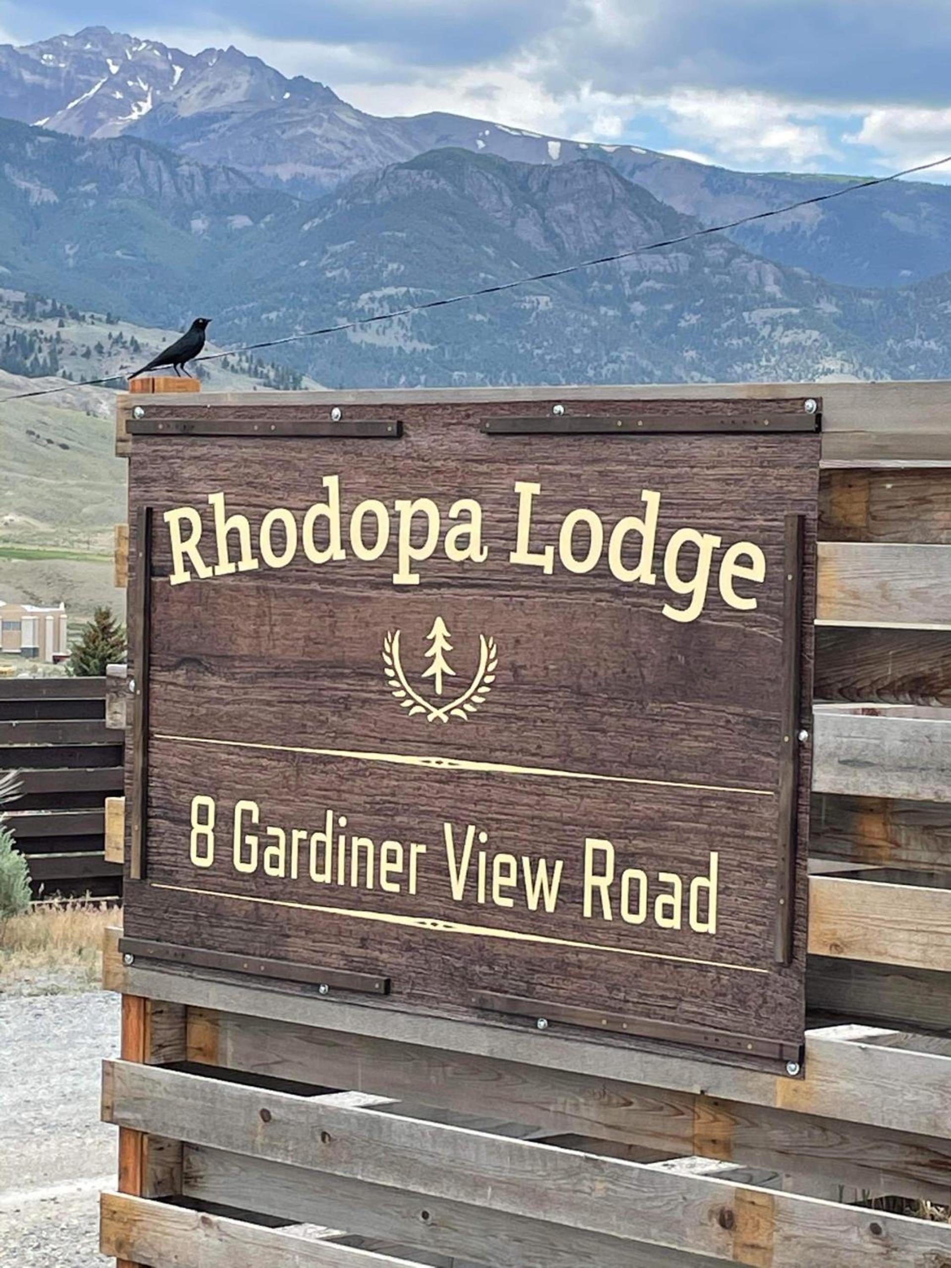 Rhodopa Lodge at Yellowstone photo 19