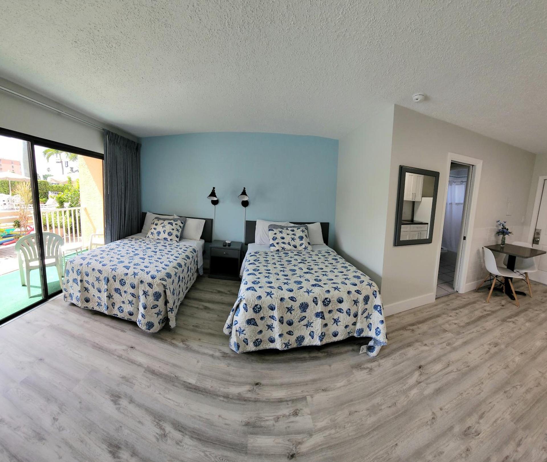 Satellite Motel photo 64